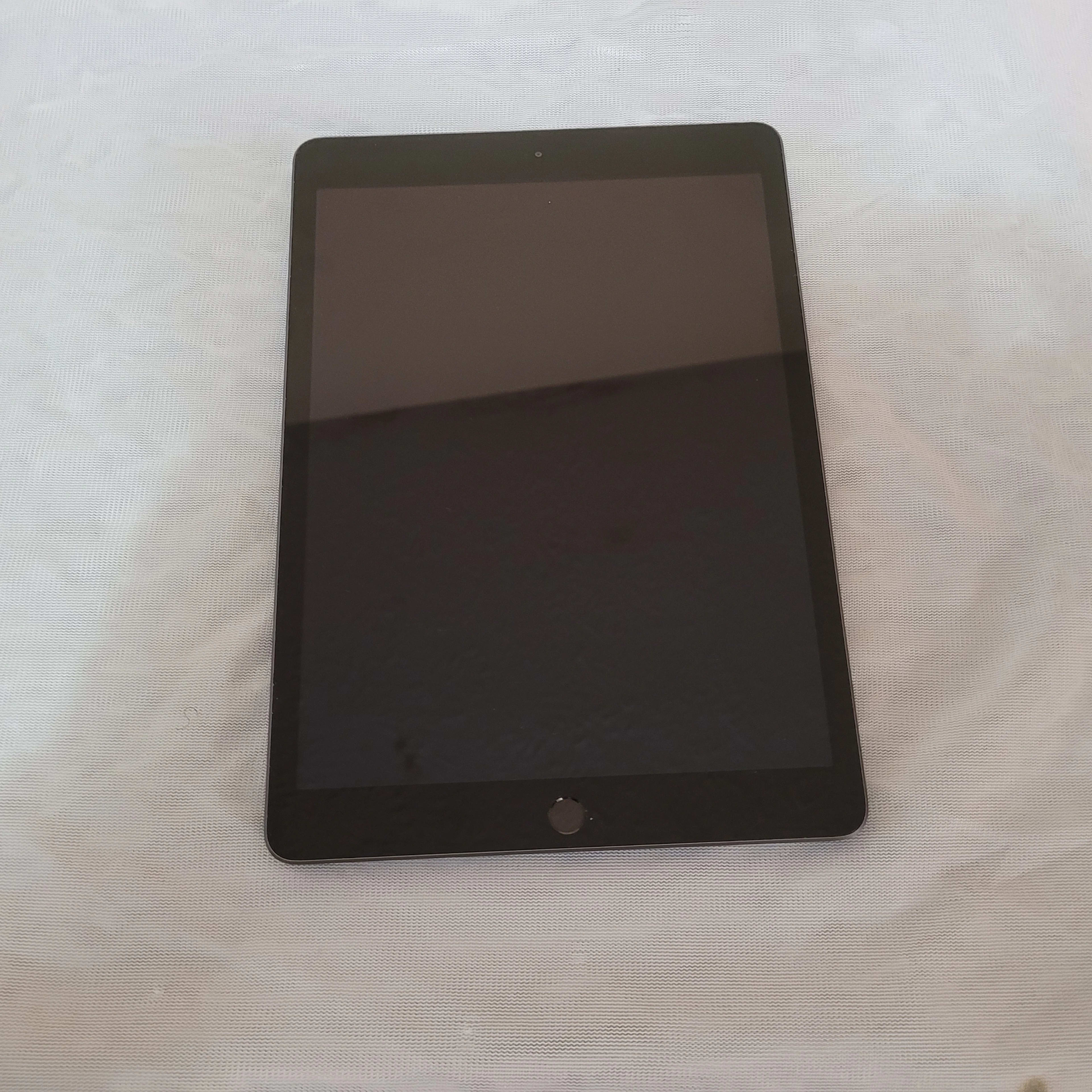Apple Ipad 7th gen 32gb with Apple pencil 1st gen | Jawa Apple Ipad 7th gen 32gb with Apple pencil 1st gen | Jawa
