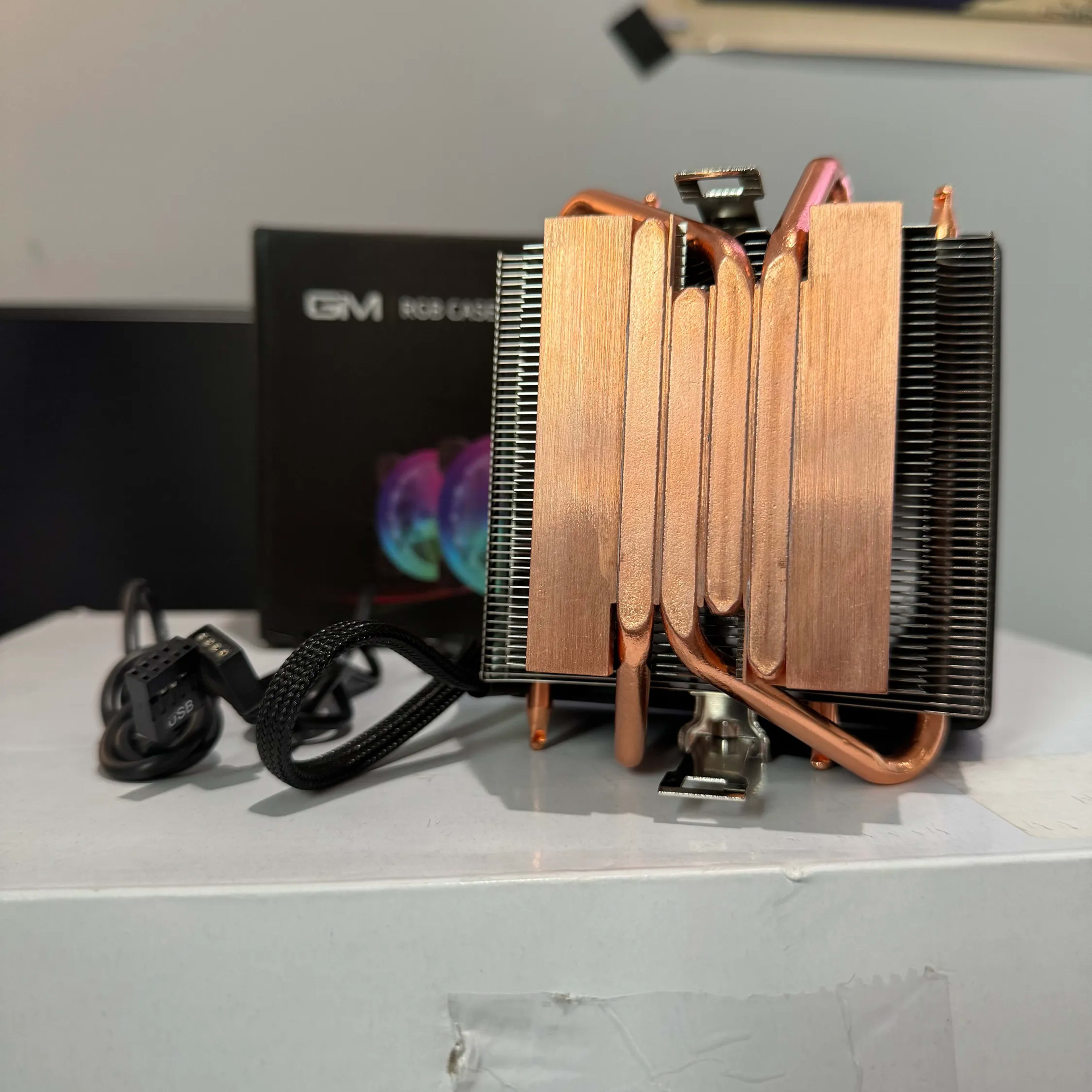 AMD Wraith Prism RGB | Stock Air Cooler