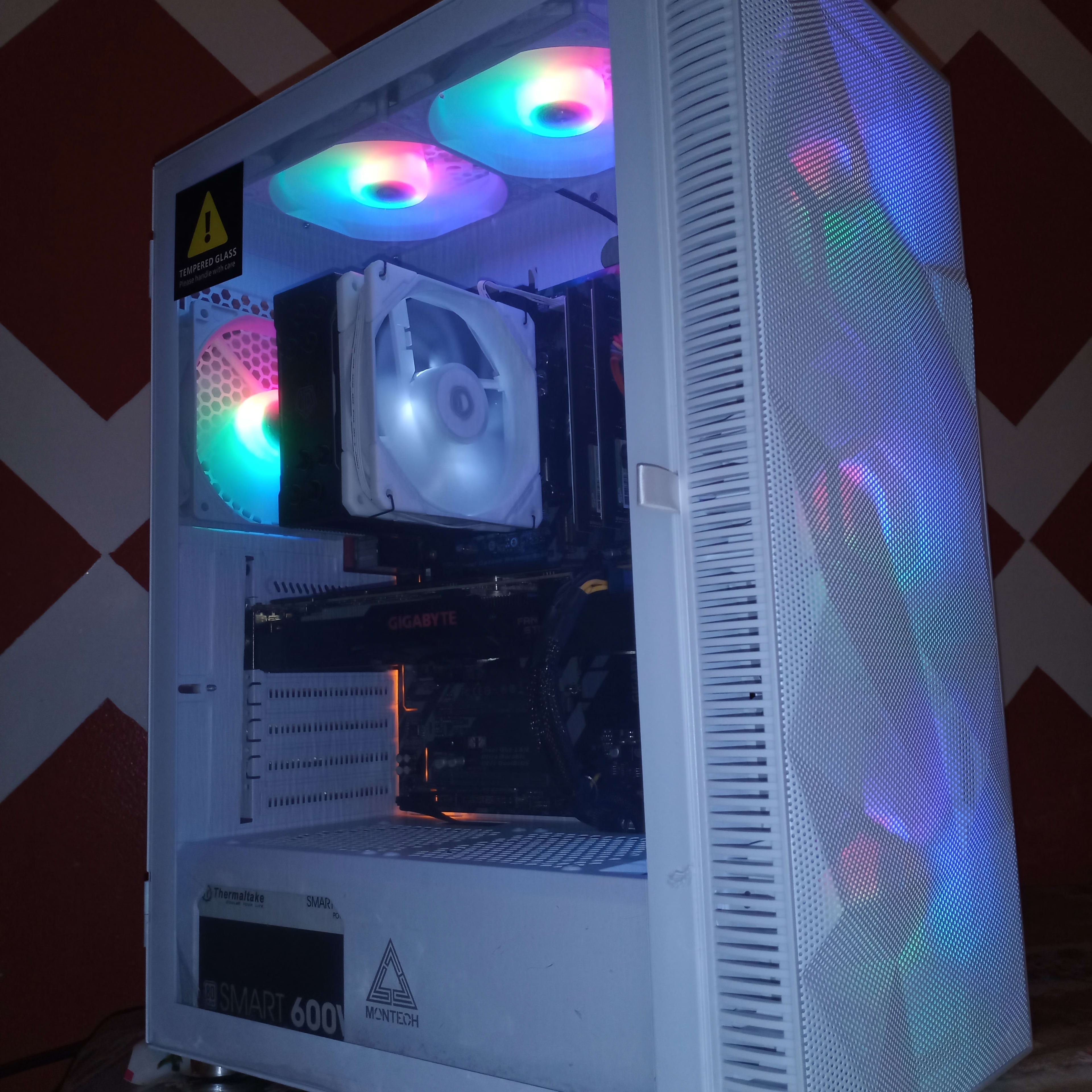 PIXIE✨| i7-9700F & GTX 1080| 32gb DDR4 + 1.2TB SSD Gaming PIXIE✨| i7-9700F & GTX 1080| 32gb DDR4 + 1.2TB SSD Gaming