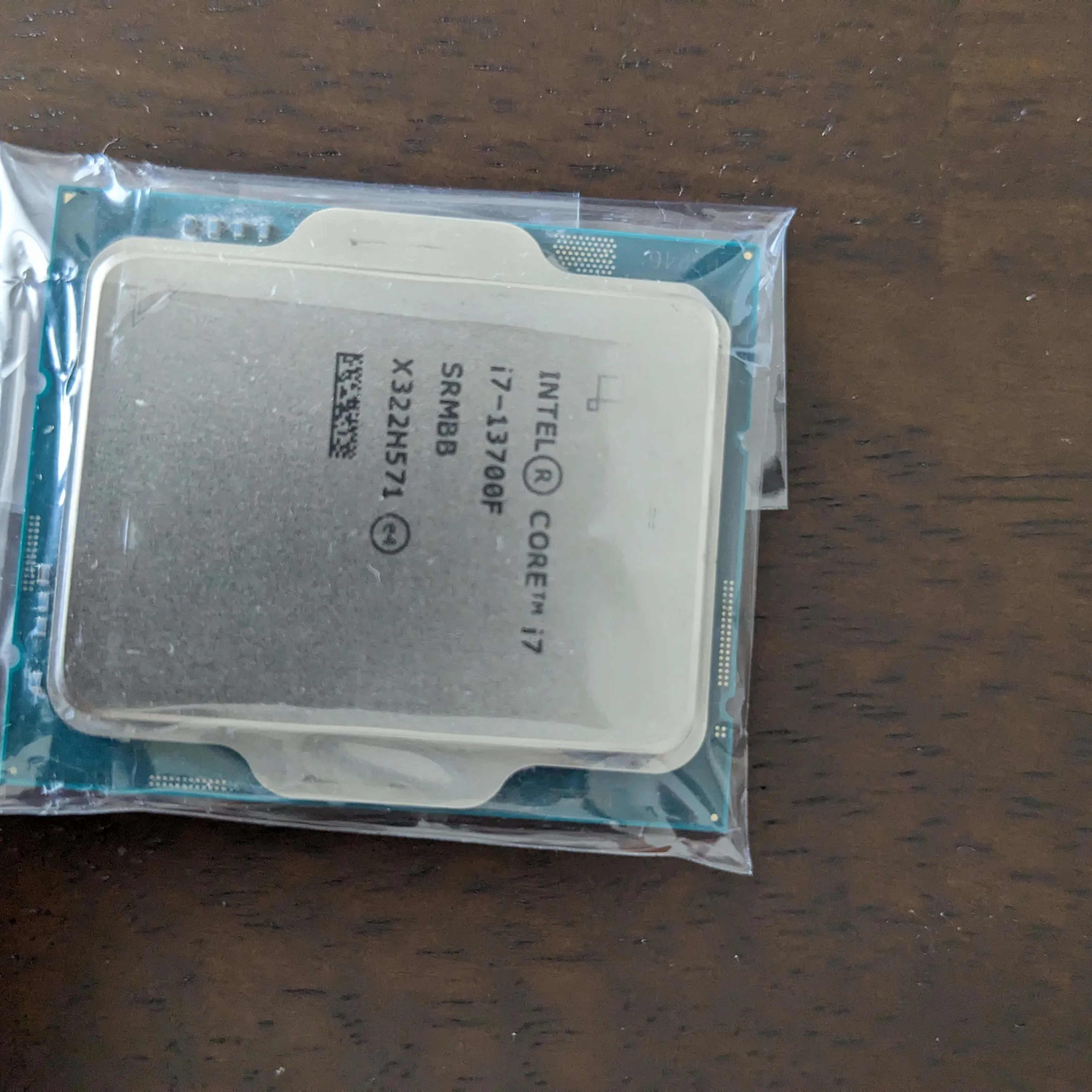 Intel i7 13700 F