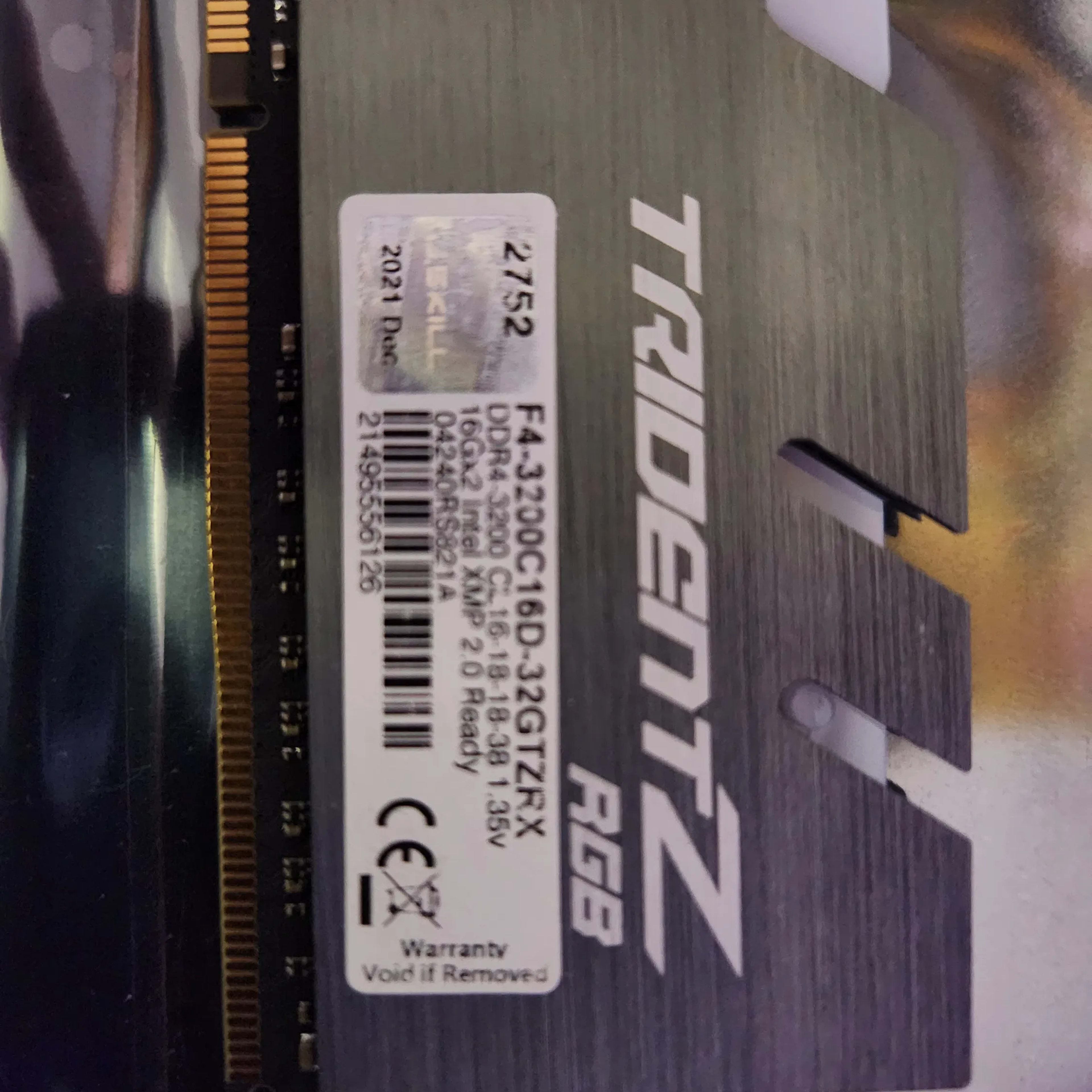 G.Skill Trident Z RGB 32 GB (2 x 16 GB) DDR4-3200 CL16
