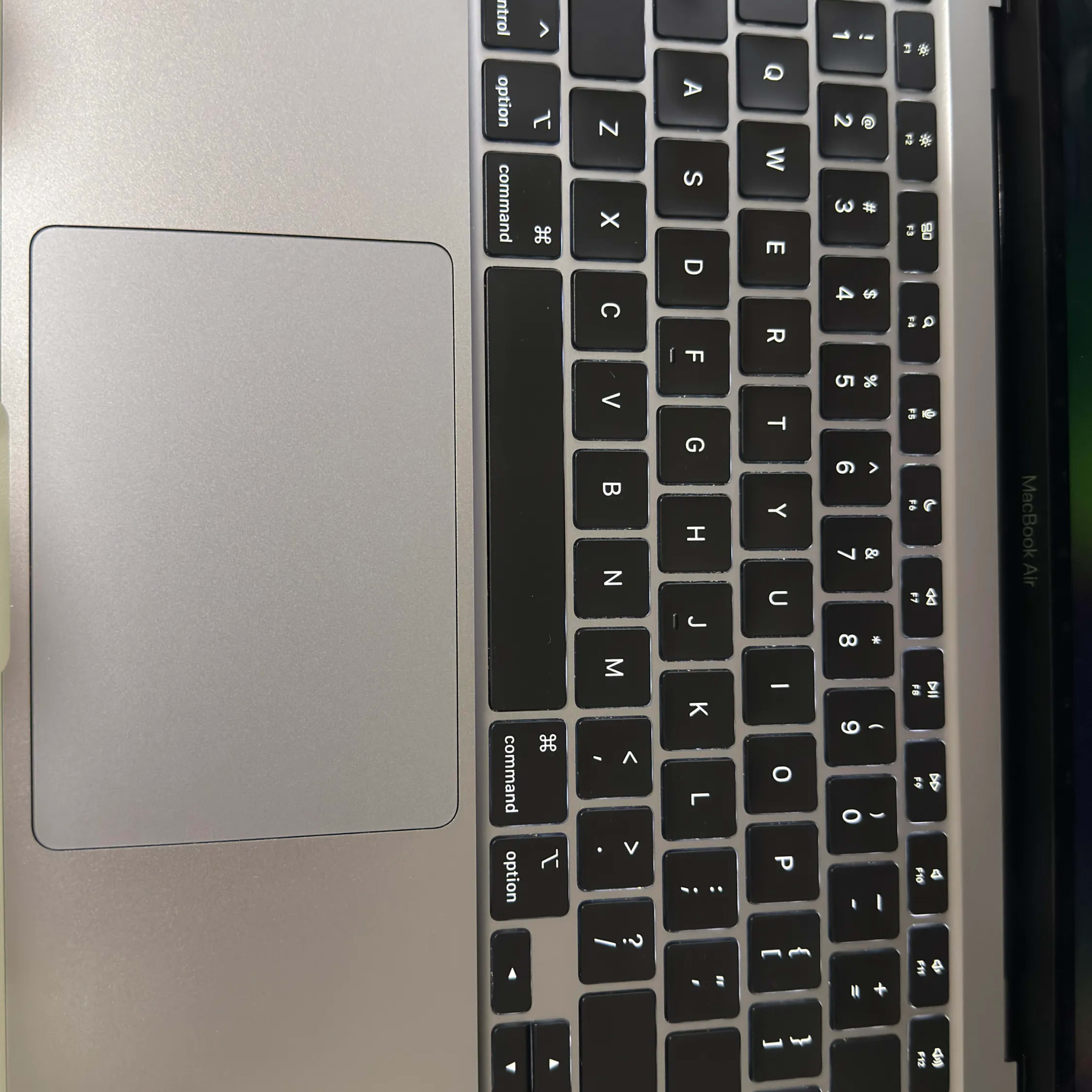 13-inch MacBook Air 2020 M1 256GB SSD 8GB RAM | Jawa 13-inch MacBook Air 2020 M1 256GB SSD 8GB RAM | Jawa