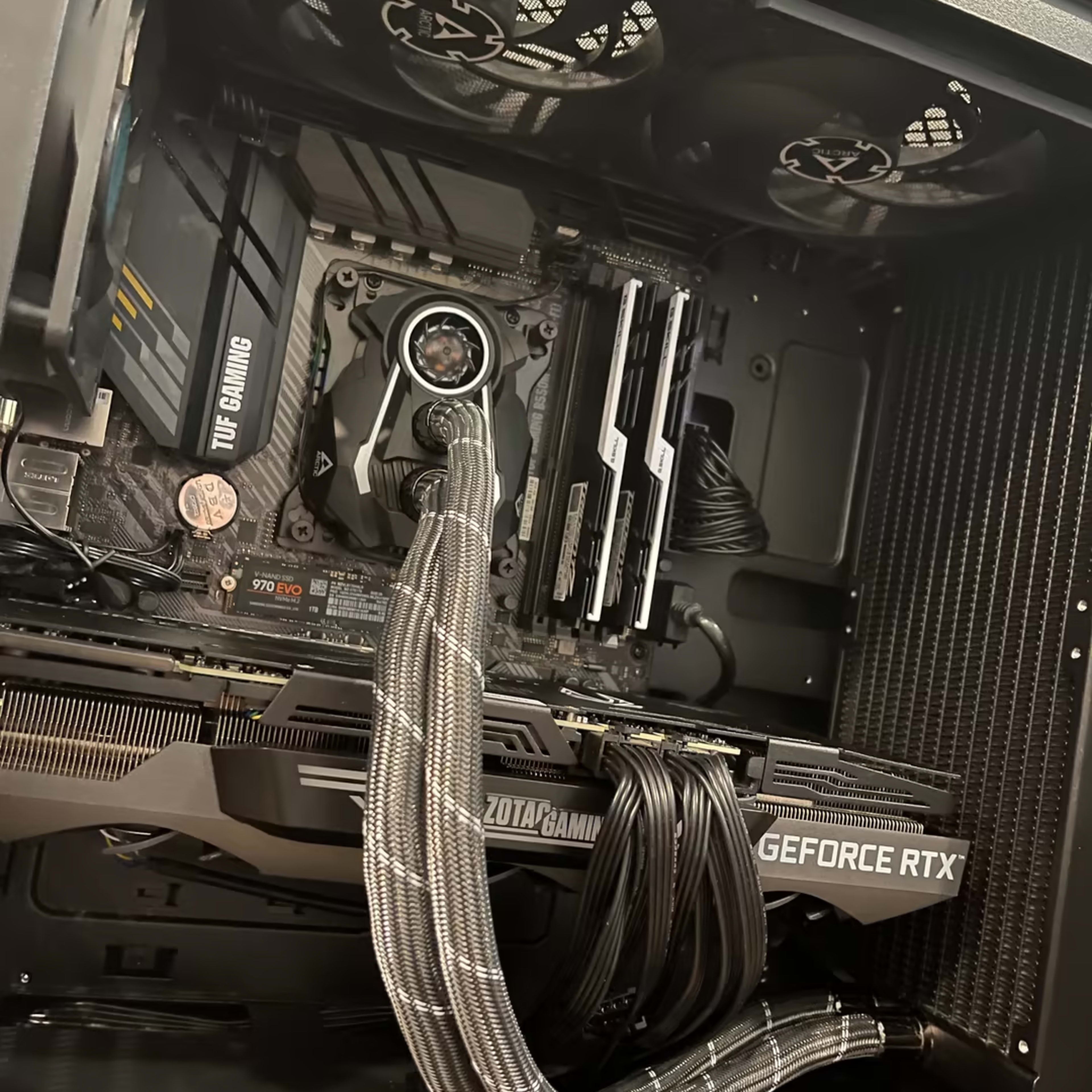 Ryzen 5900x, Zotac 3090, 1000W PSU, 2TB Custom PC on Jawa