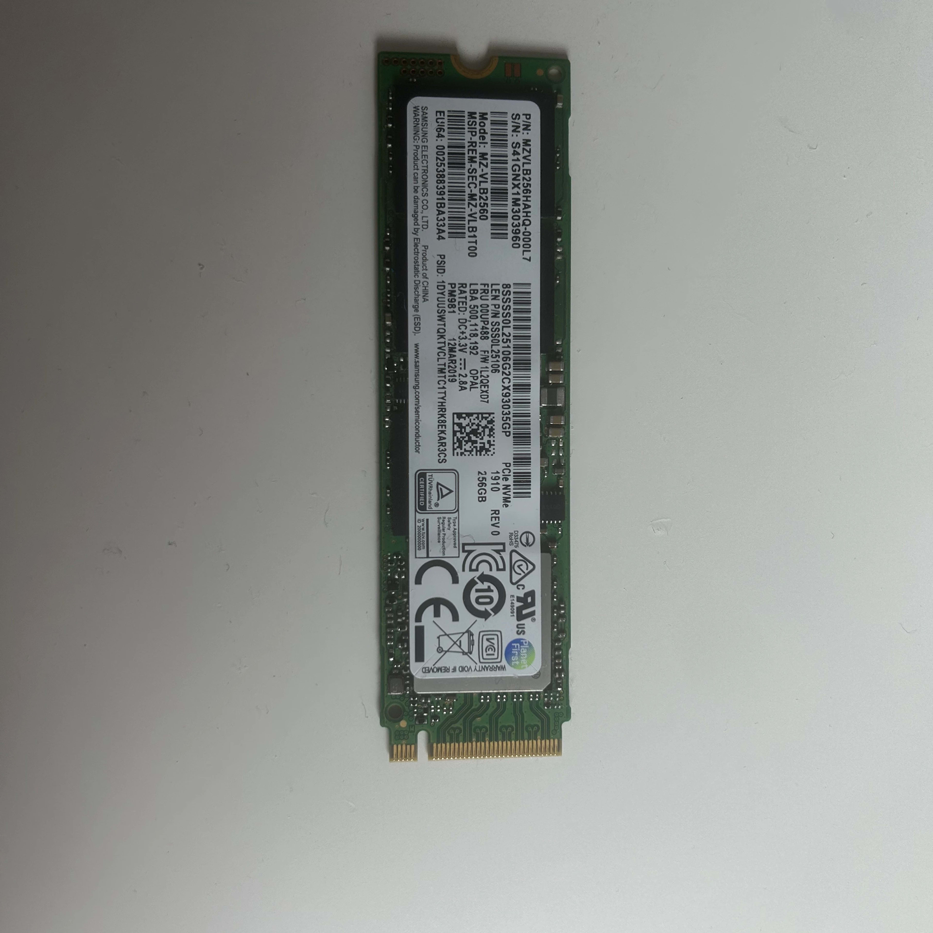 256 GB Lenovo SSD