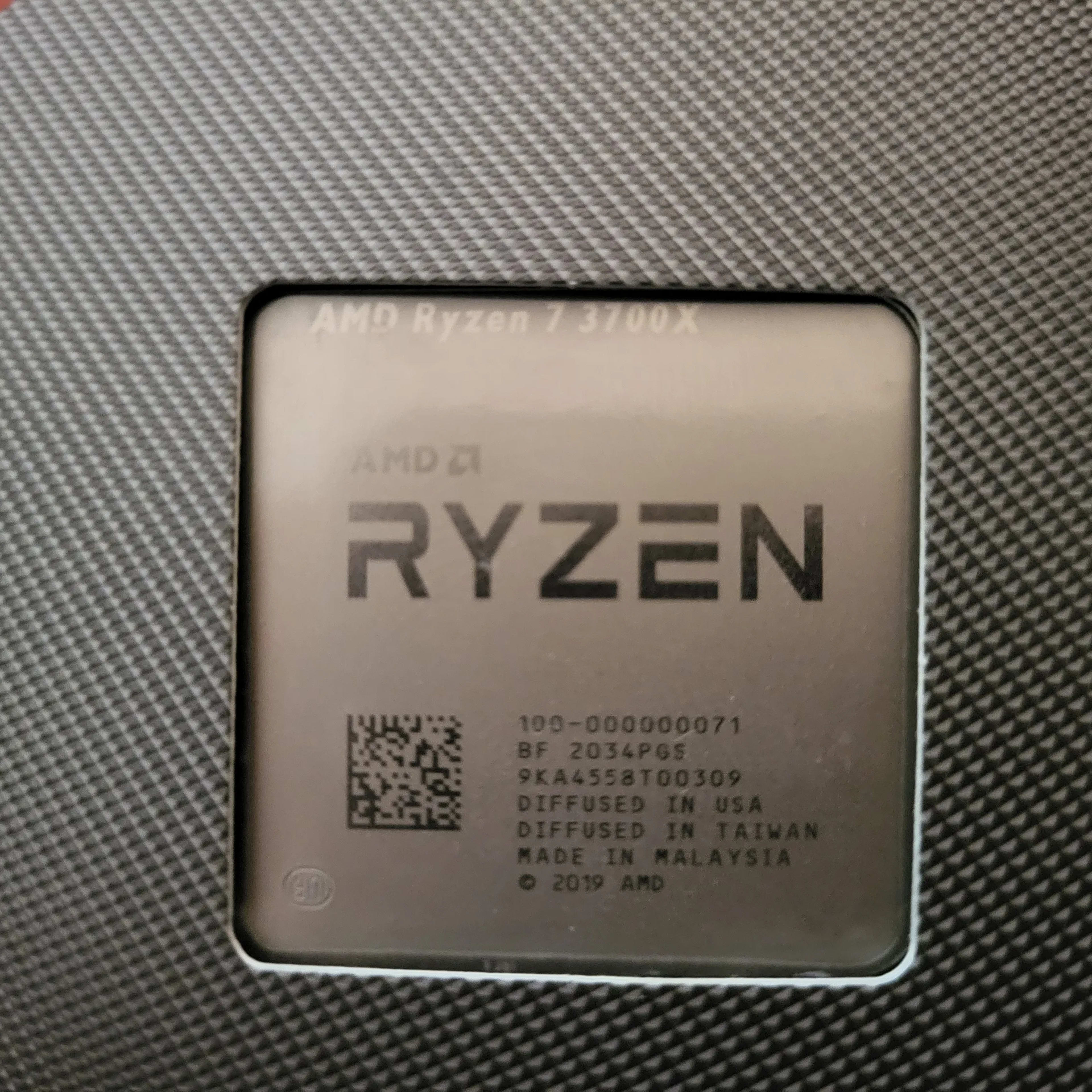  AMD Ryzen 7 3700X 8-Core, 16-Thread Unlocked Desktop