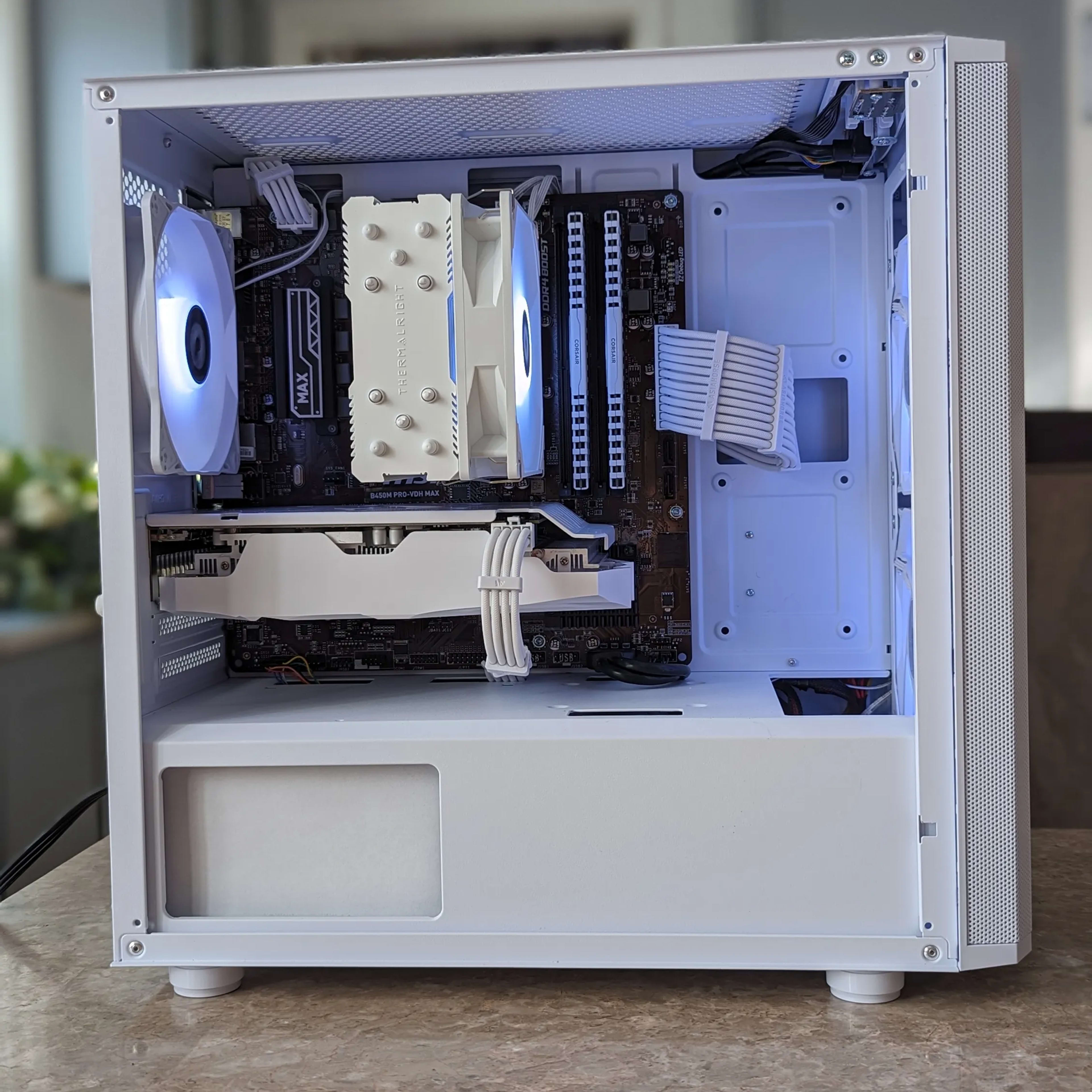 Ryzen 5 2600, RX 5500XT White Gaming/Streaming PC