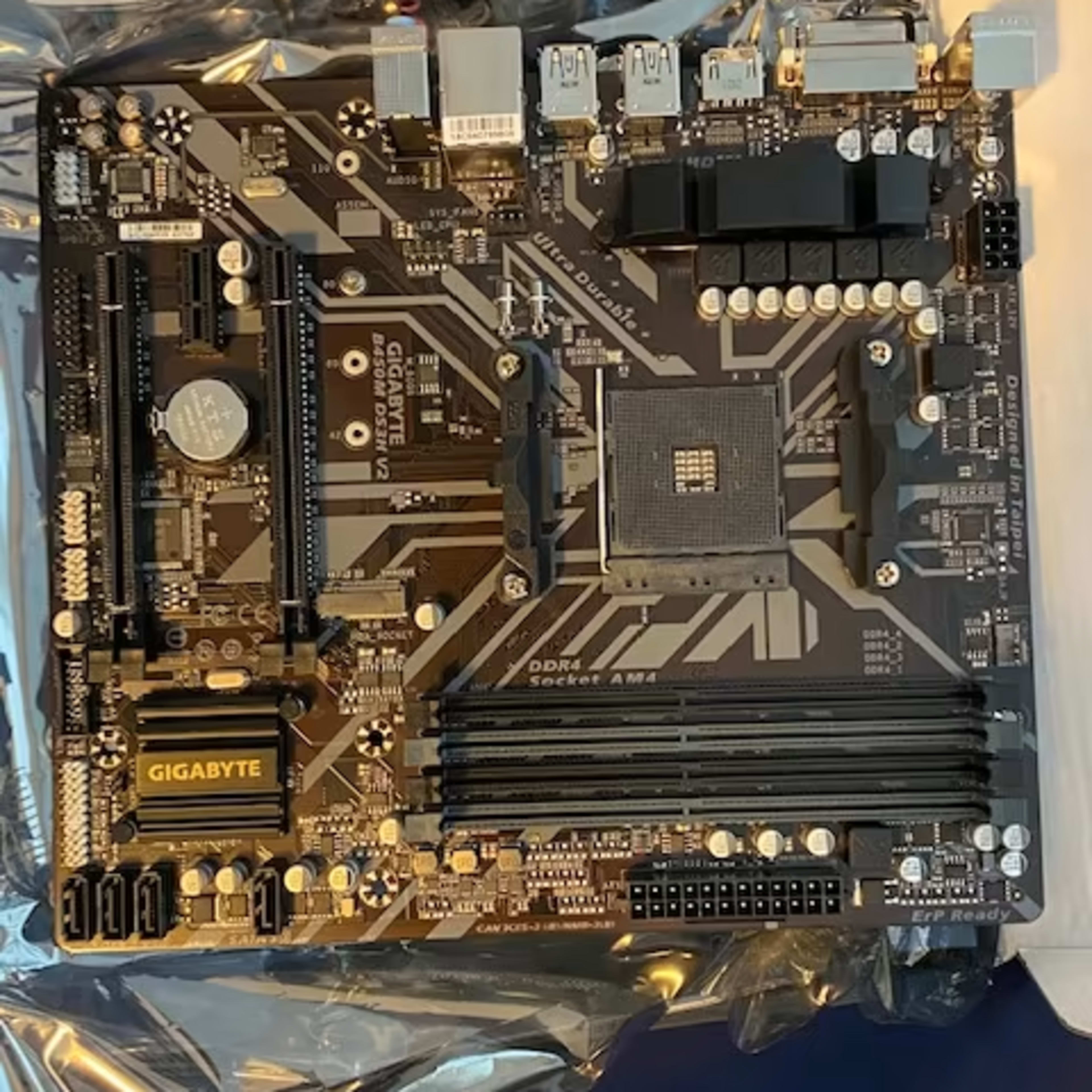 Opened but unused Gigabyte B450M DS3H V2 Motherboard