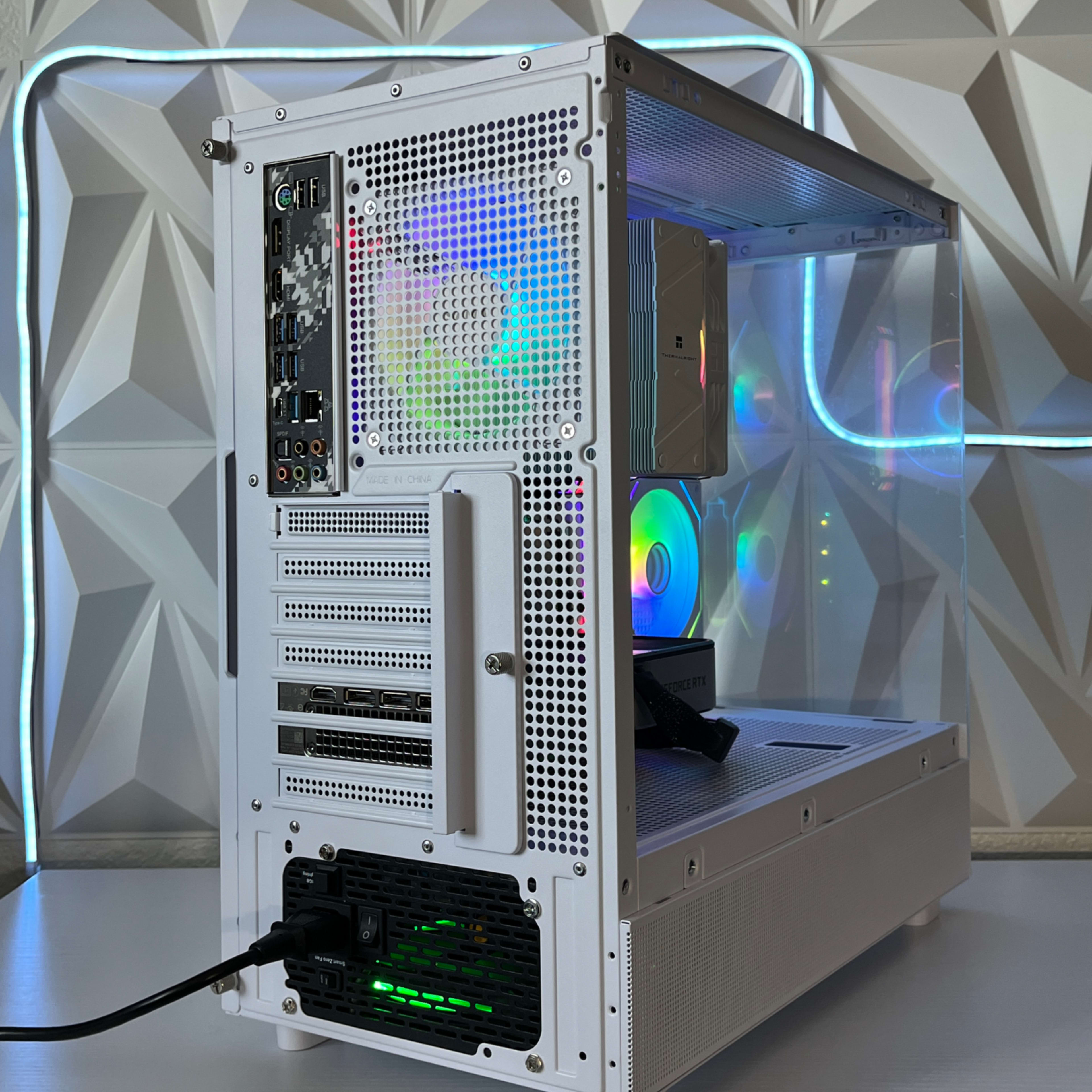 RTX 3060 Ti 8GB, Ryzen 5 5600X, 32GB RAM | White RGB Gaming RTX 3060 Ti 8GB, Ryzen 5 5600X, 32GB RAM | White RGB Gaming