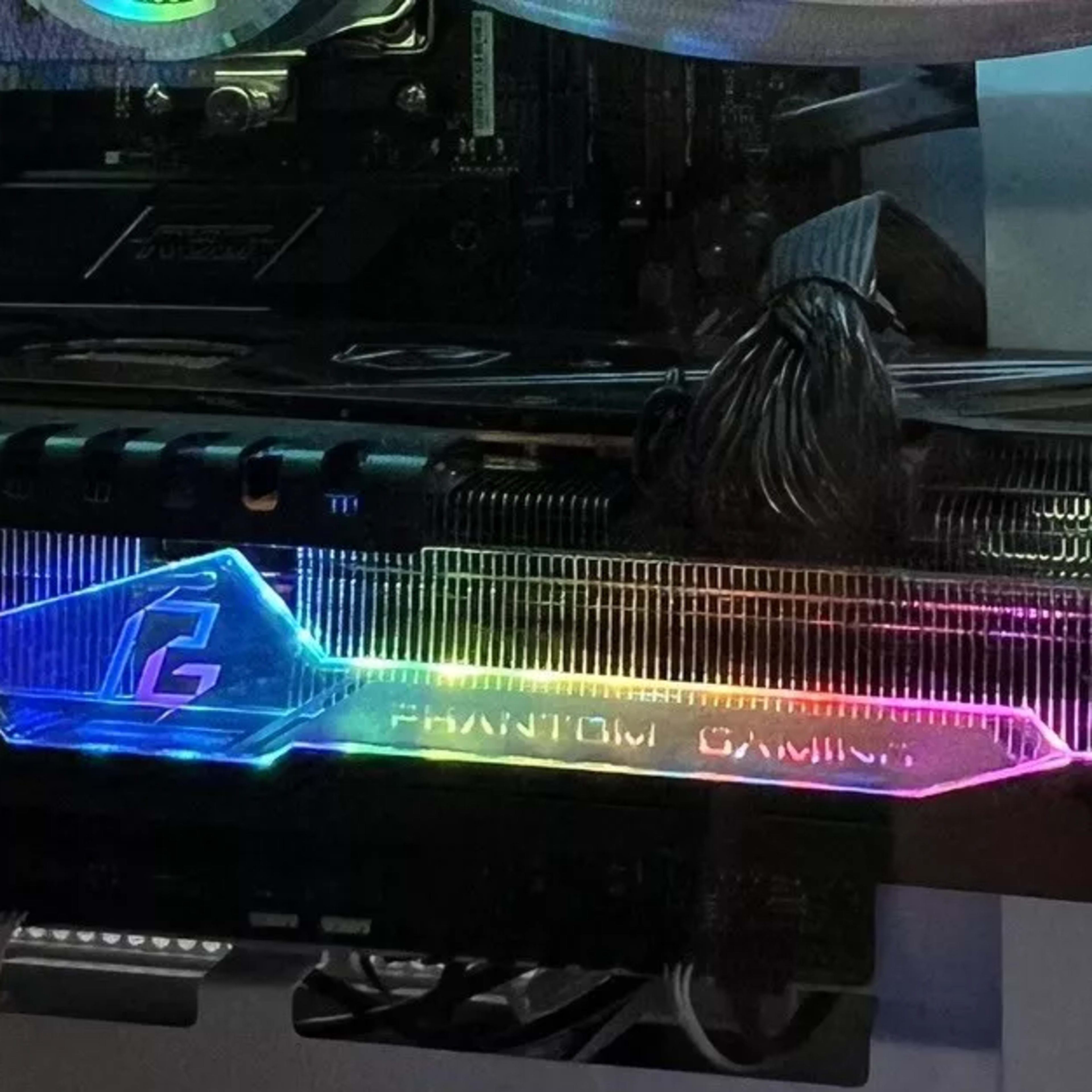 ASRock AMD Radeon RX 7900 XT Phantom Gaming OC 20GB GDDR6 ASRock AMD Radeon RX 7900 XT Phantom Gaming OC 20GB GDDR6