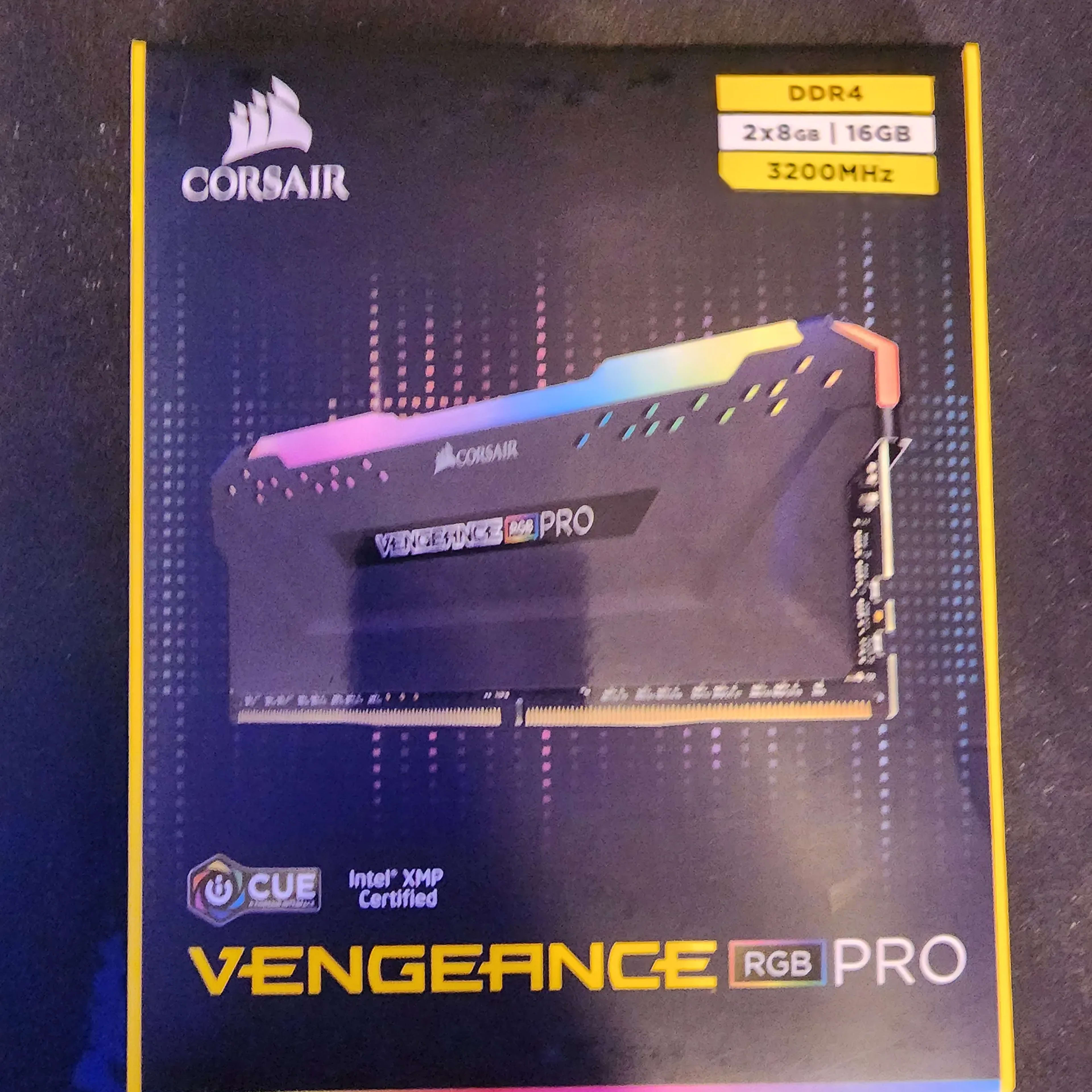 CORSAIR Vengeance RGB Pro 16GB (2x8GB) DDR4 3200 CL16 | Jawa