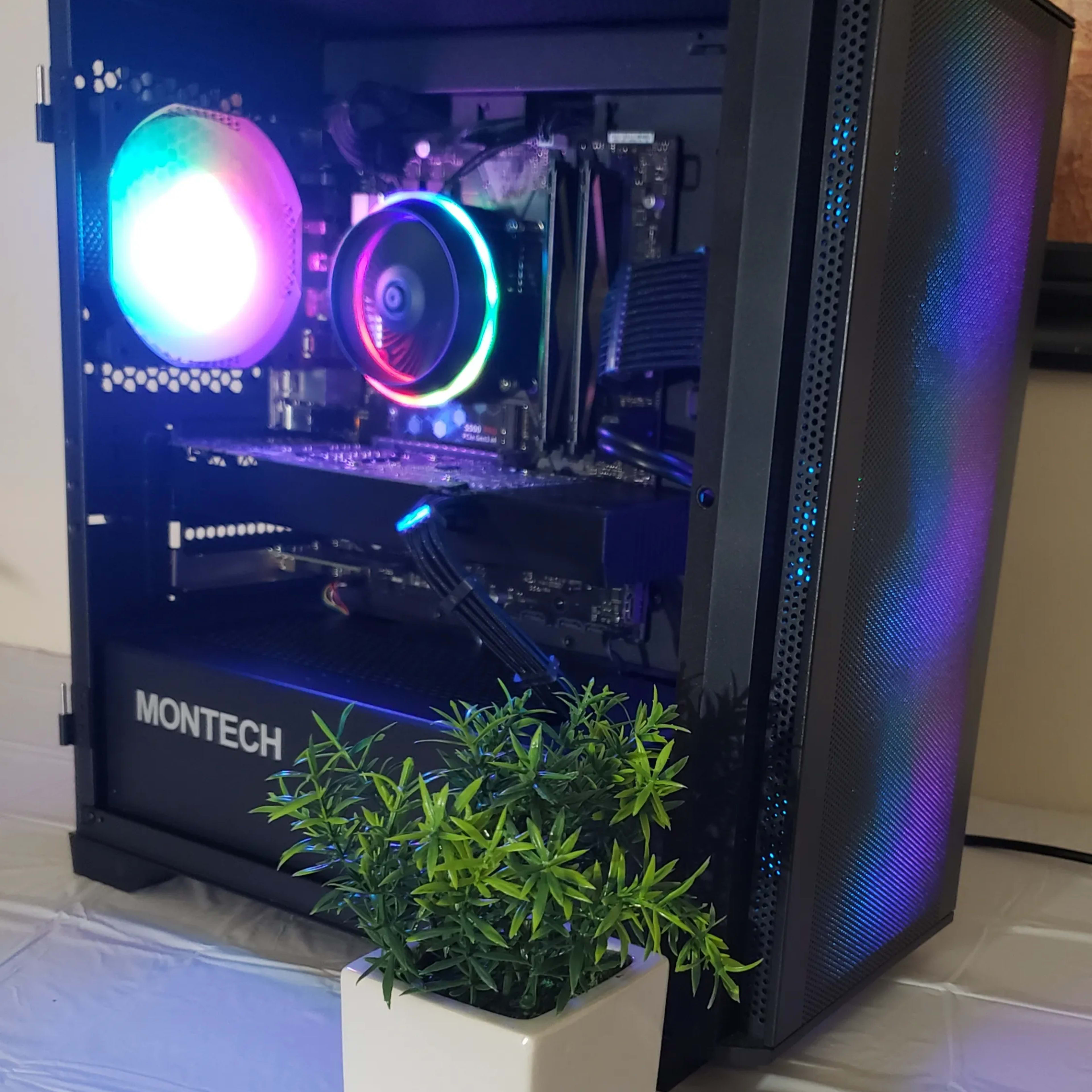 Gaming PC - Custom RGB - i5-9400F + GTX 1070 (8GB) + 2x8 Gaming PC - Custom RGB - i5-9400F + GTX 1070 (8GB) + 2x8