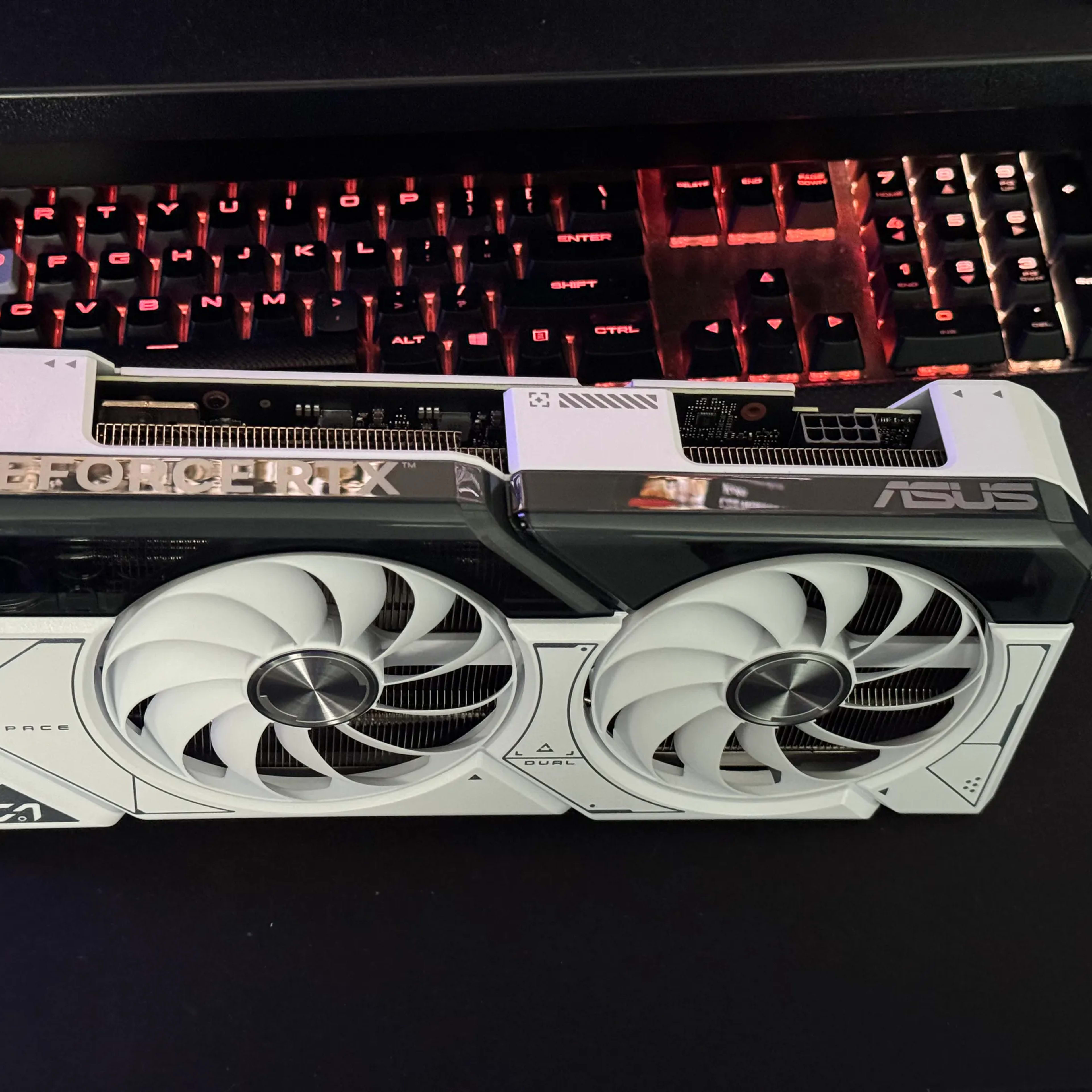 ASUS Dual GeForce RTX 4070 OC White Edition 12GB GDDR6X