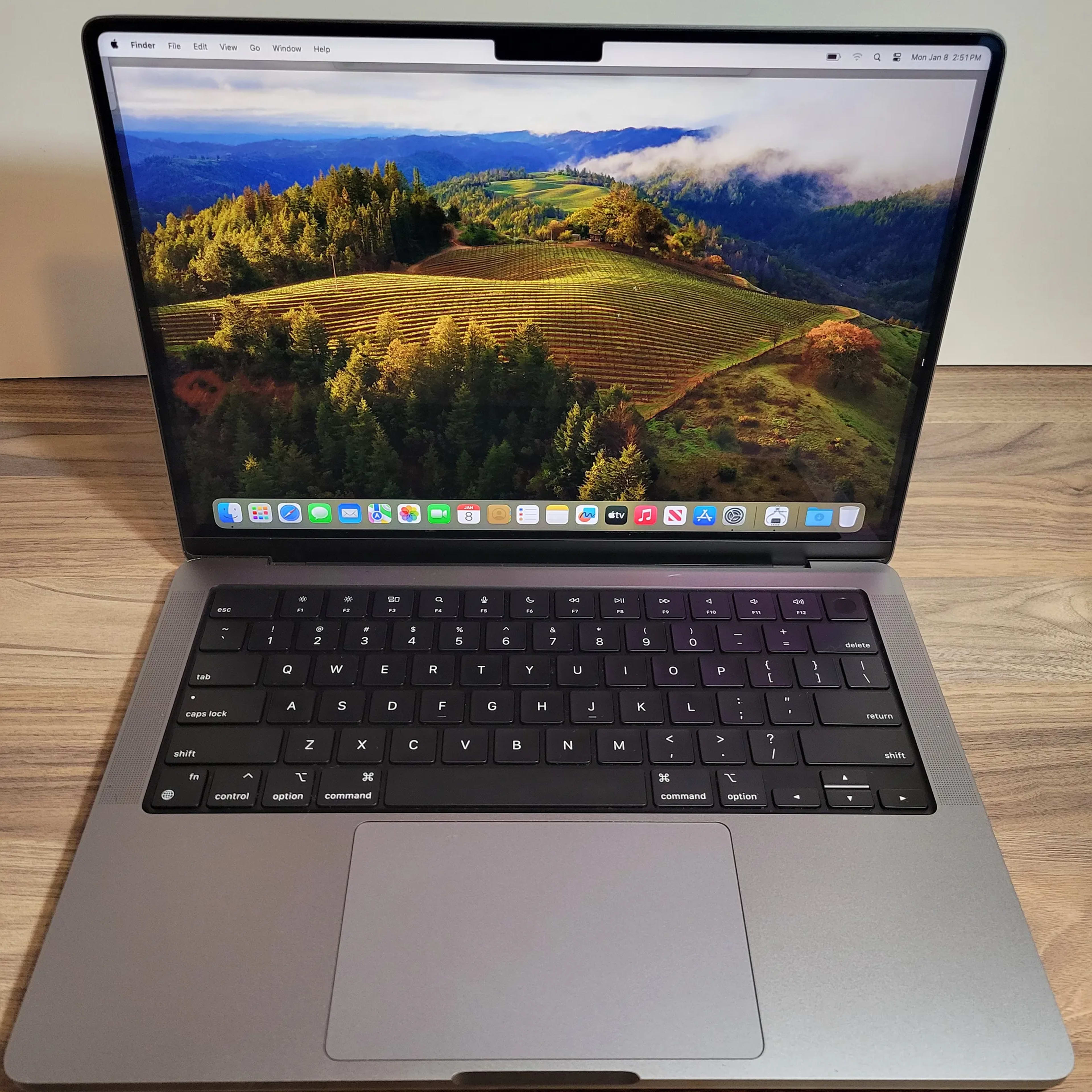 Apple Macbook Pro 2021 14 inch Laptop-M1 Pro 10 Core-1Tb-16Gb Ram