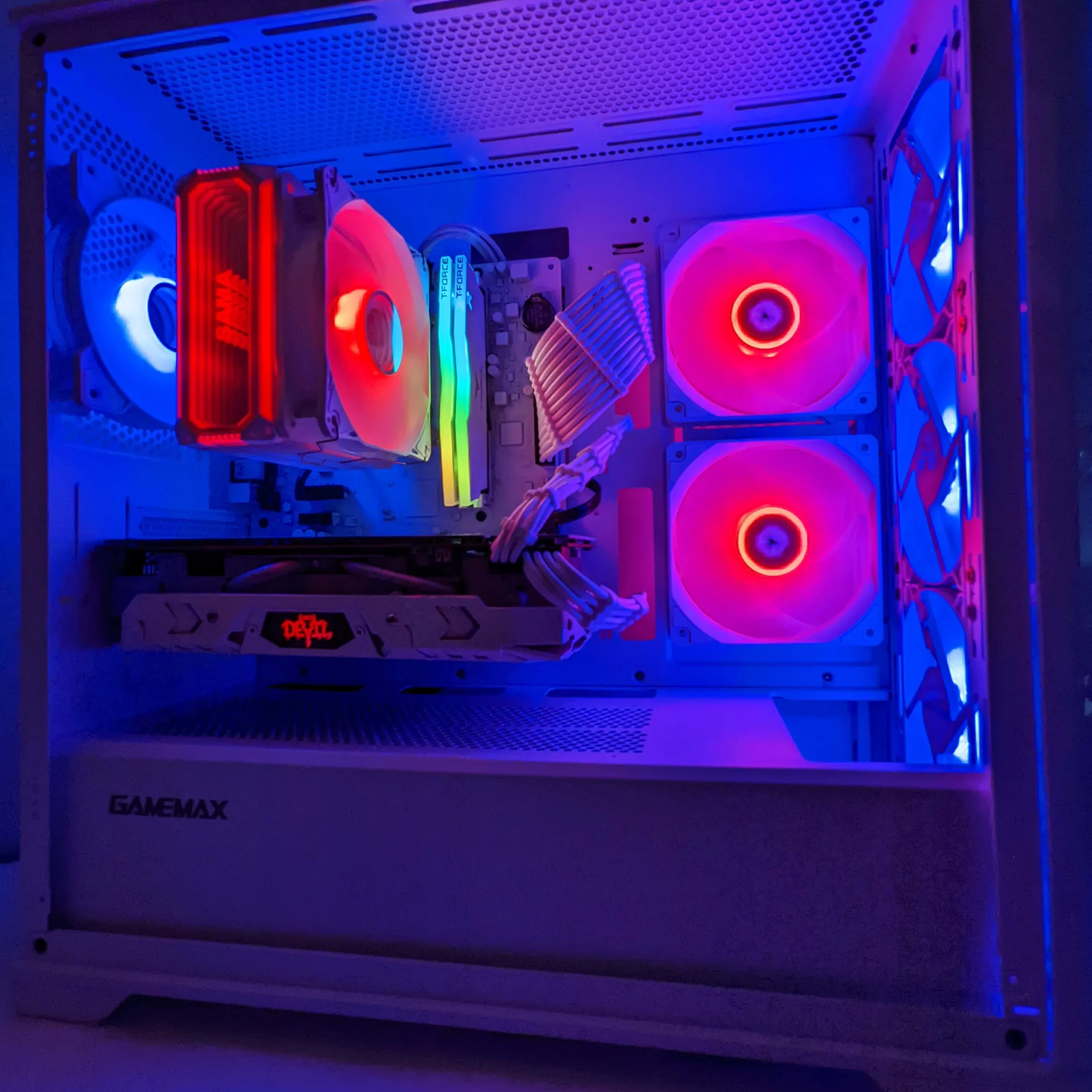 ⚪️Diablo Albus🔥🔥🔥| RX 580 8GB| Core I7 (6th Gen)| 16GB ⚪️Diablo Albus🔥🔥🔥| RX 580 8GB| Core I7 (6th Gen)| 16GB