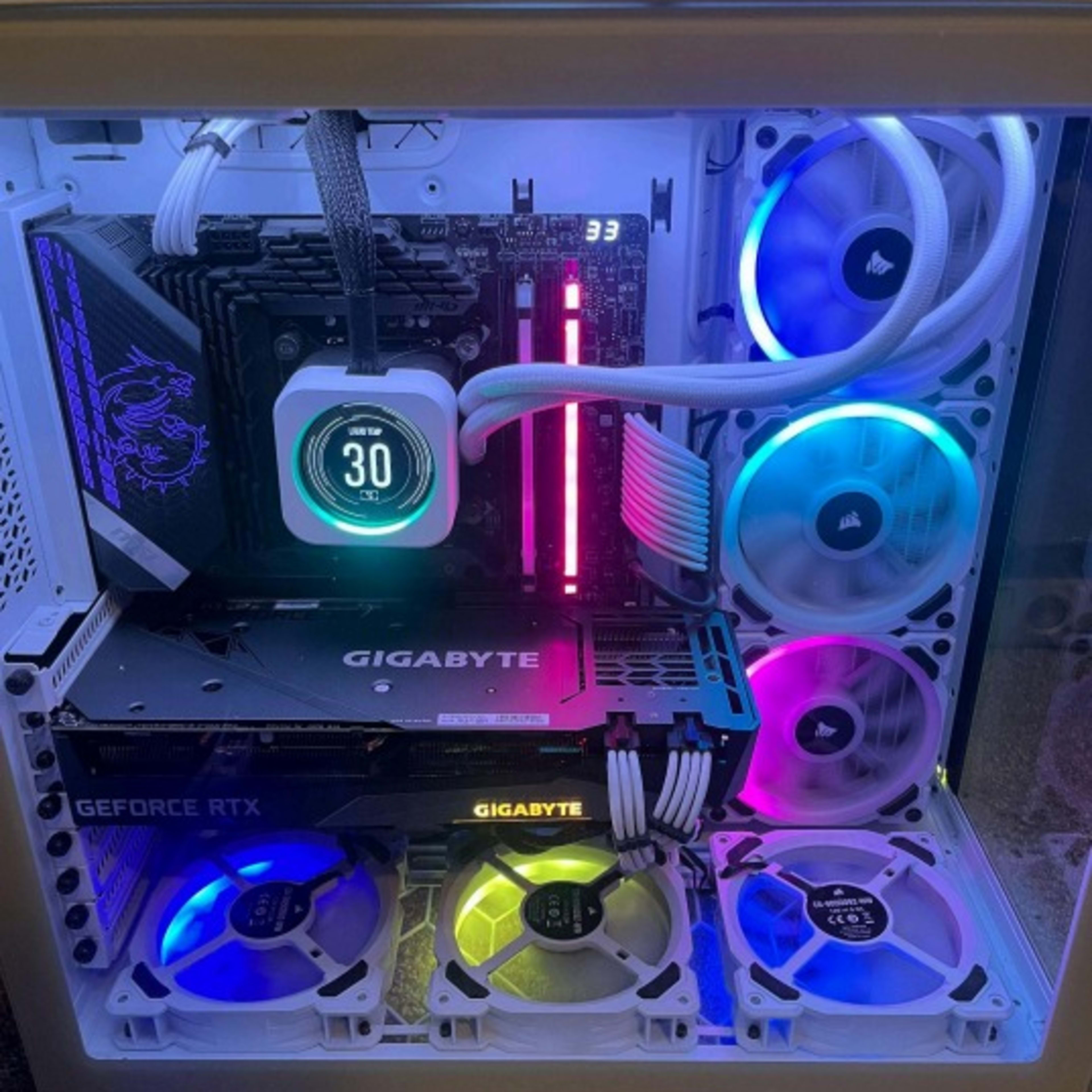 Gaming Computer GeForce RTX 3070, Intel i7 11700K, 2Tb M.2