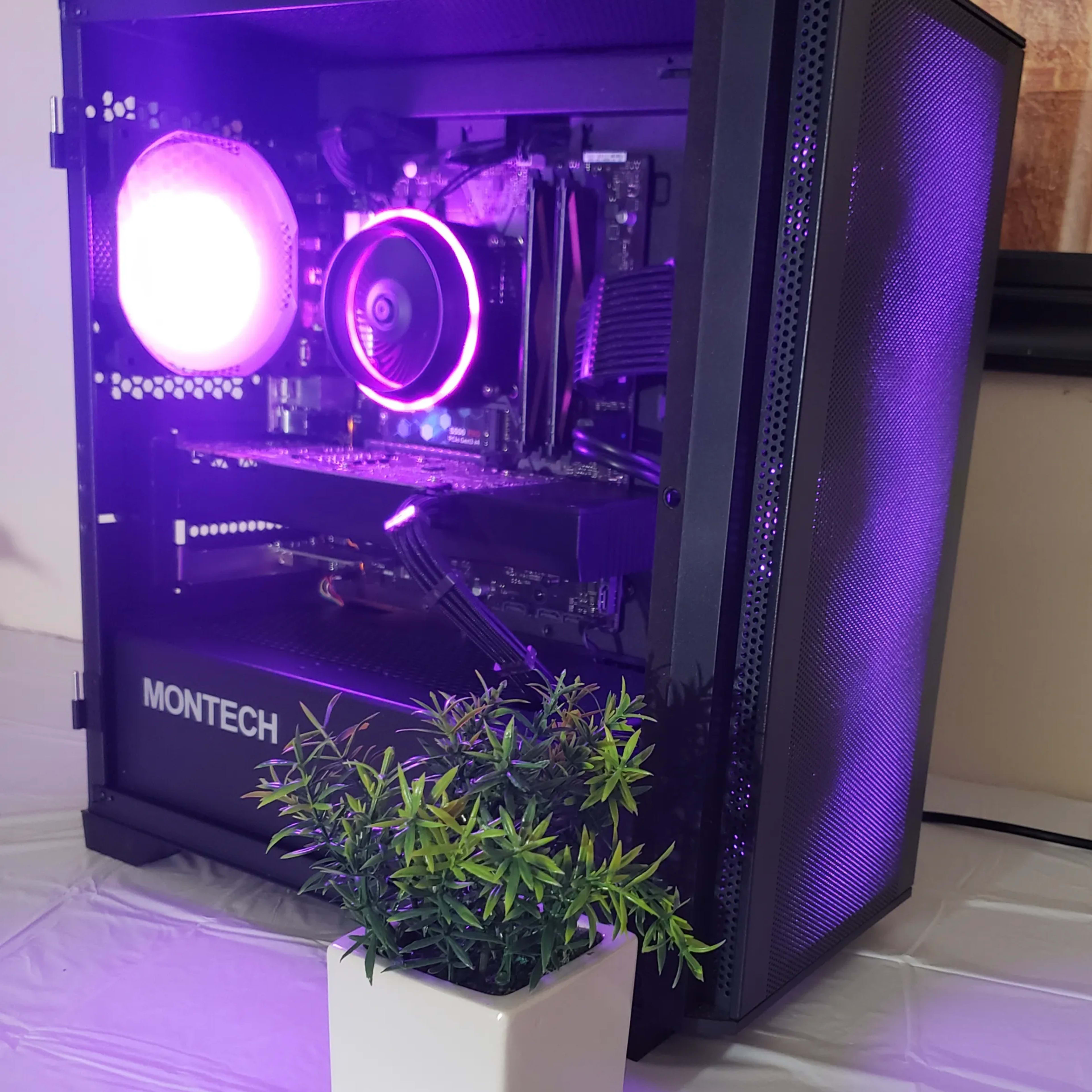 Gaming PC - Custom RGB - i5-9400F + GTX 1070 (8GB) + 2x8 Gaming PC - Custom RGB - i5-9400F + GTX 1070 (8GB) + 2x8