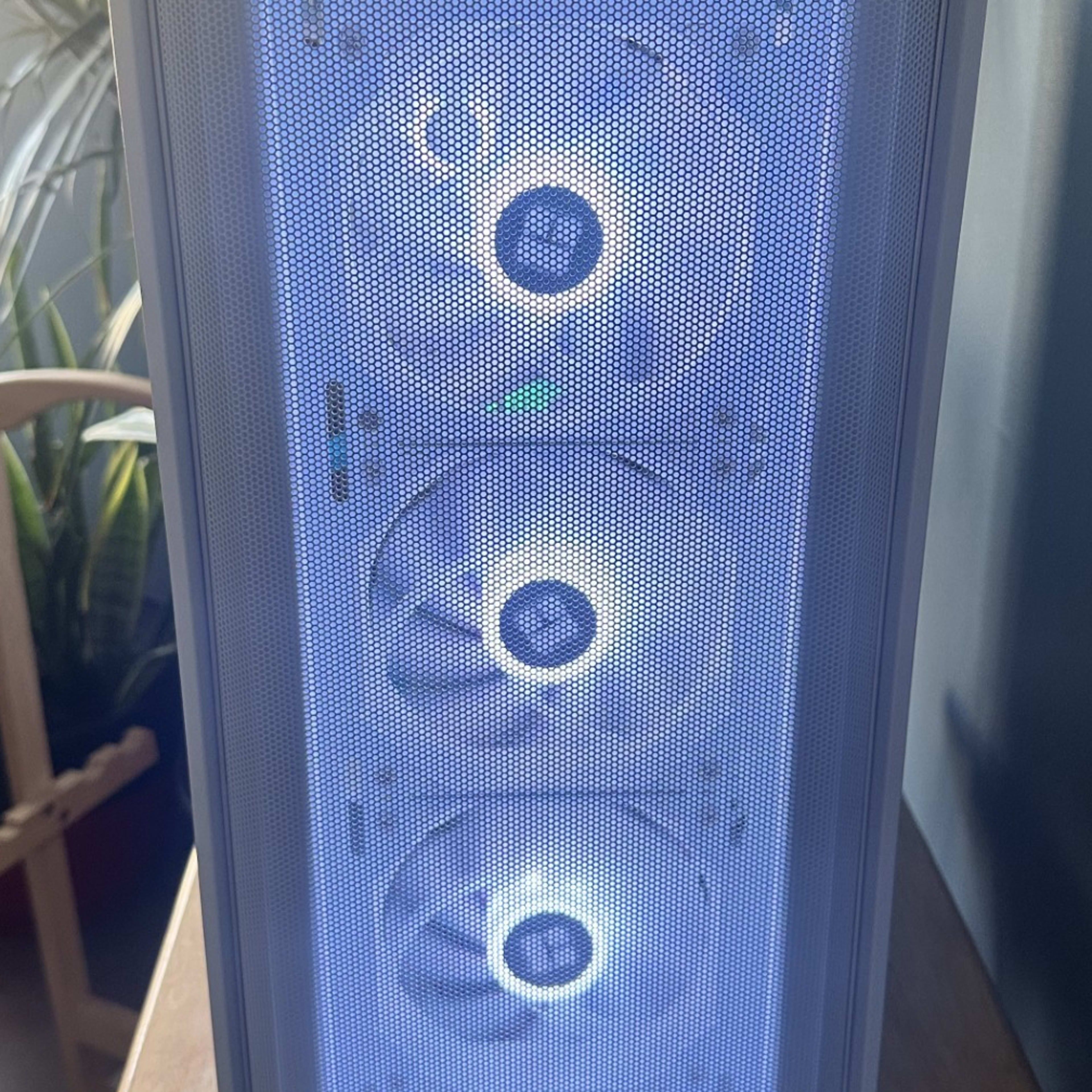 Ryzen 7 5700X3D|3070|B550|16g DDR4 3200|1 TB M.2 NVME|600w Ryzen 7 5700X3D|3070|B550|16g DDR4 3200|1 TB M.2 NVME|600w