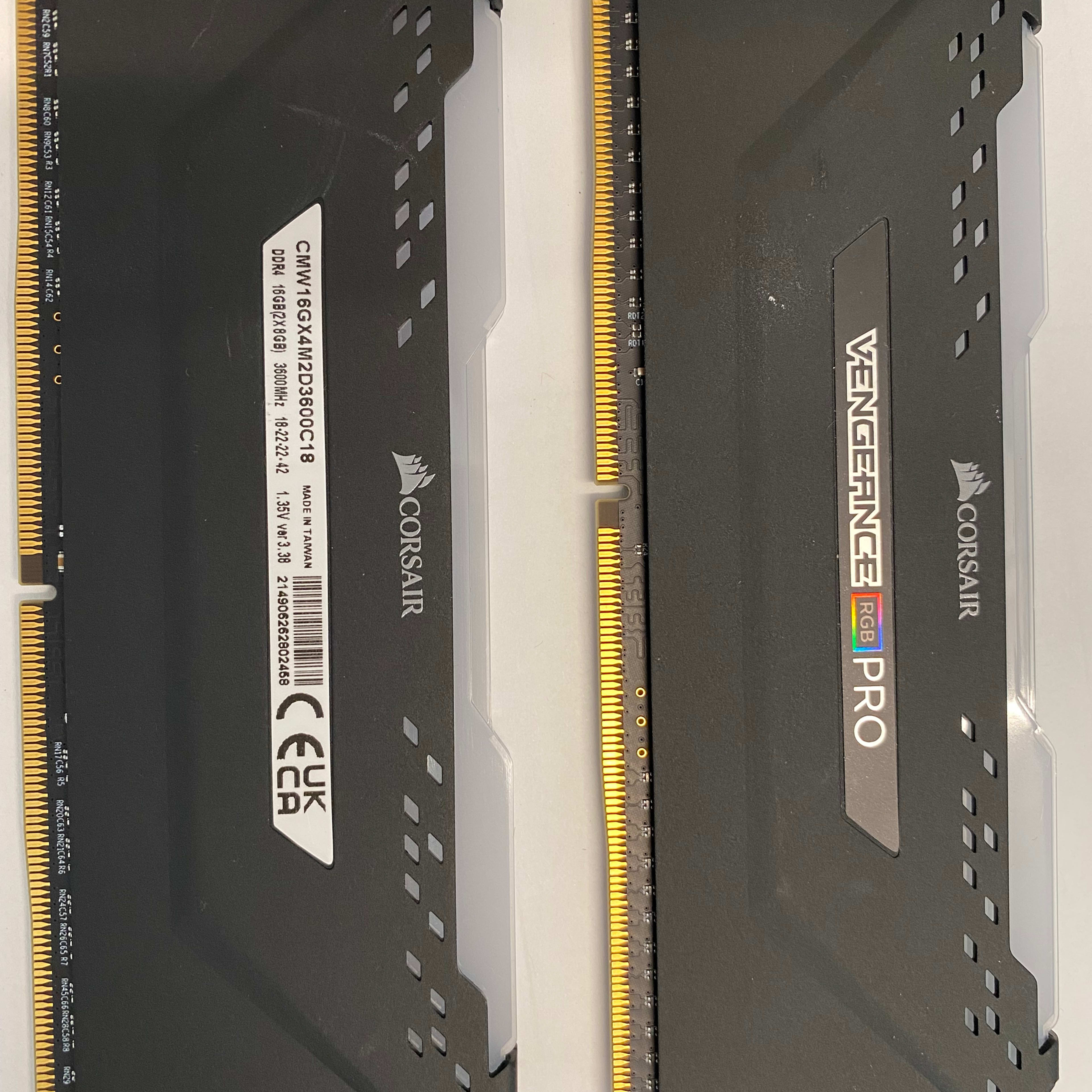 Corsair Vengeance Pro DDR4 16gb ram (2x8)