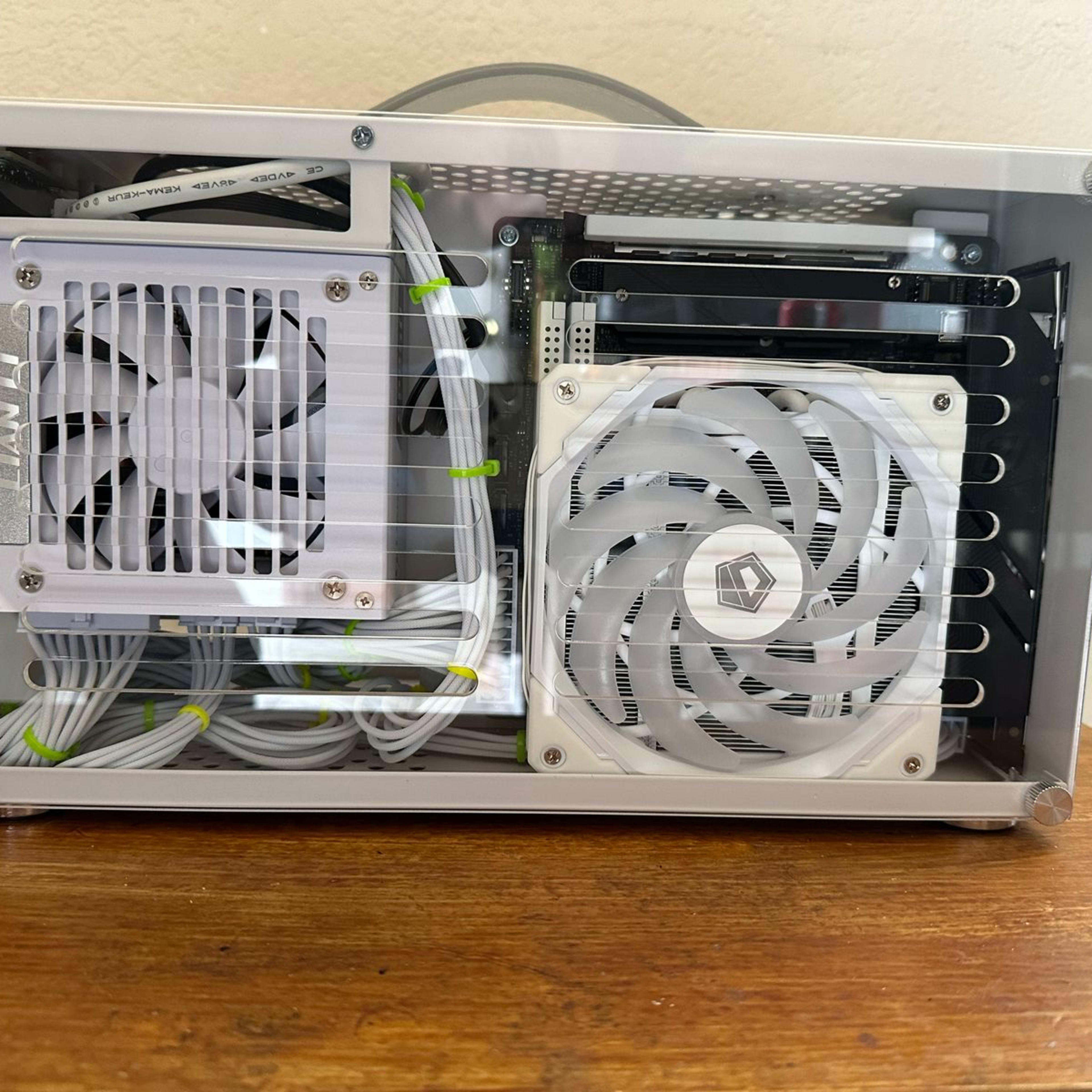 PC RX 9070 XT + R9X3D | Jawa PC RX 9070 XT + R9X3D | Jawa