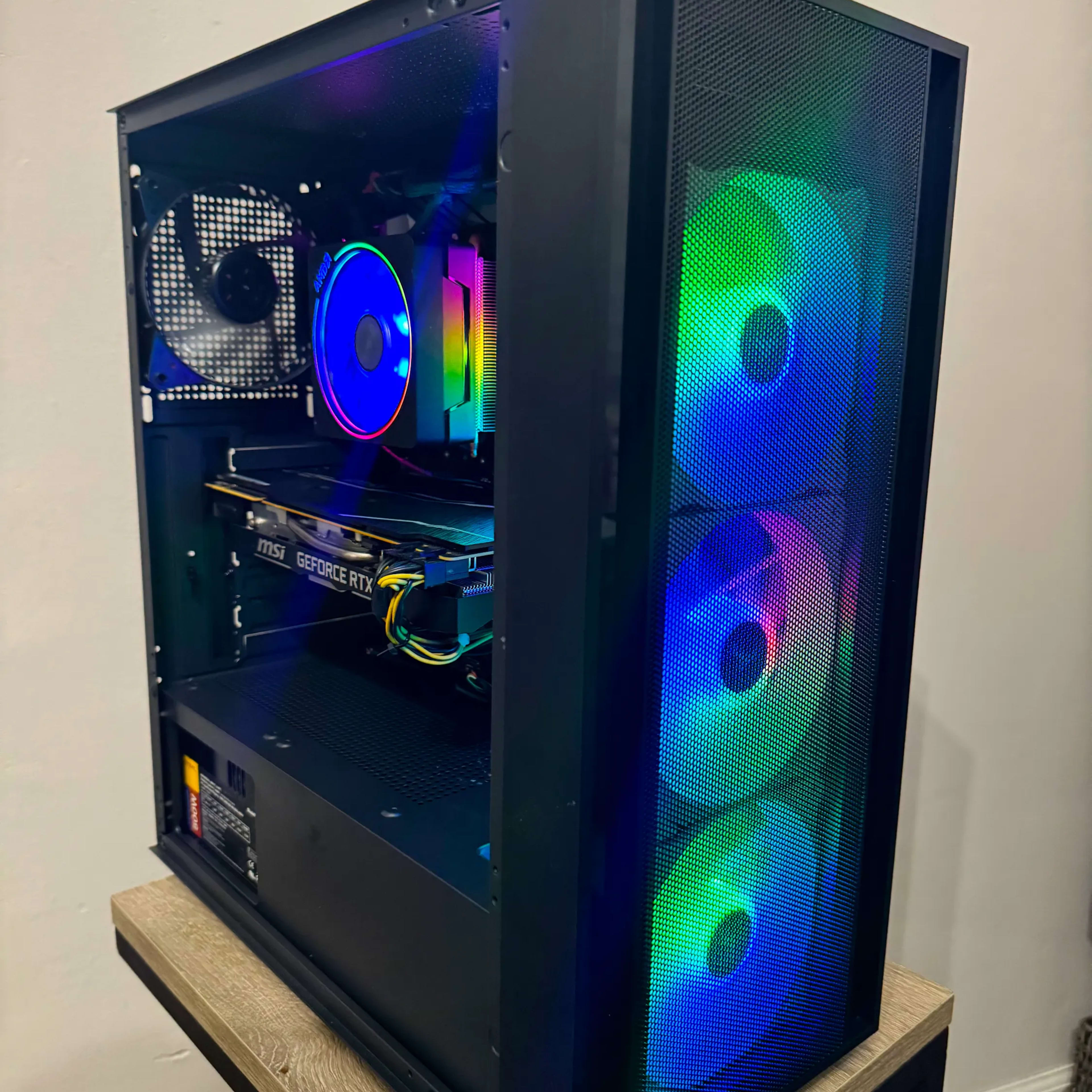 Gaming PC – Ryzen 7 2700X,RTX 2070 Super, 32GB Ram,360GB SSD Gaming PC – Ryzen 7 2700X,RTX 2070 Super, 32GB Ram,360GB SSD