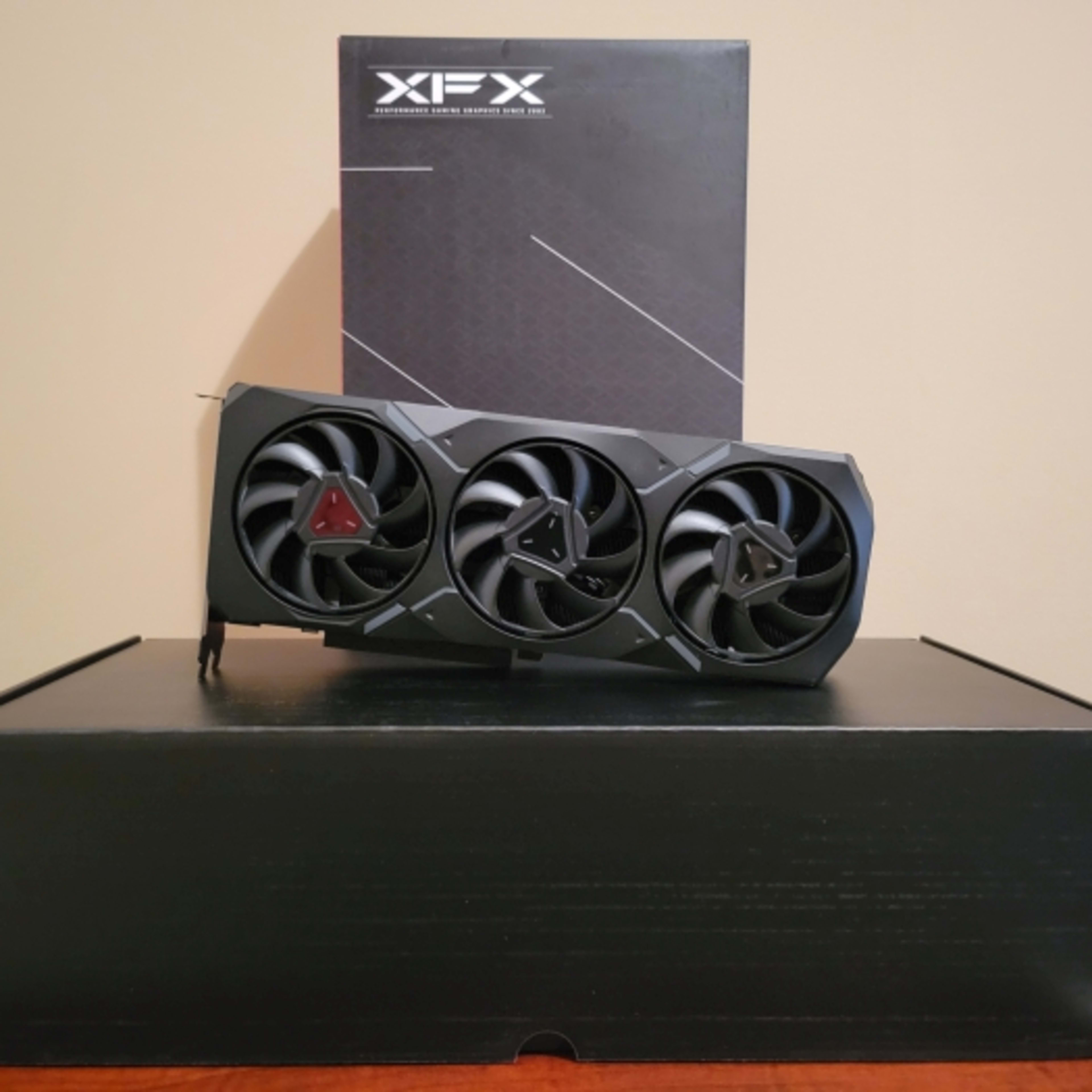 XFX Radeon RX 7900 XT 20GB GDDR6