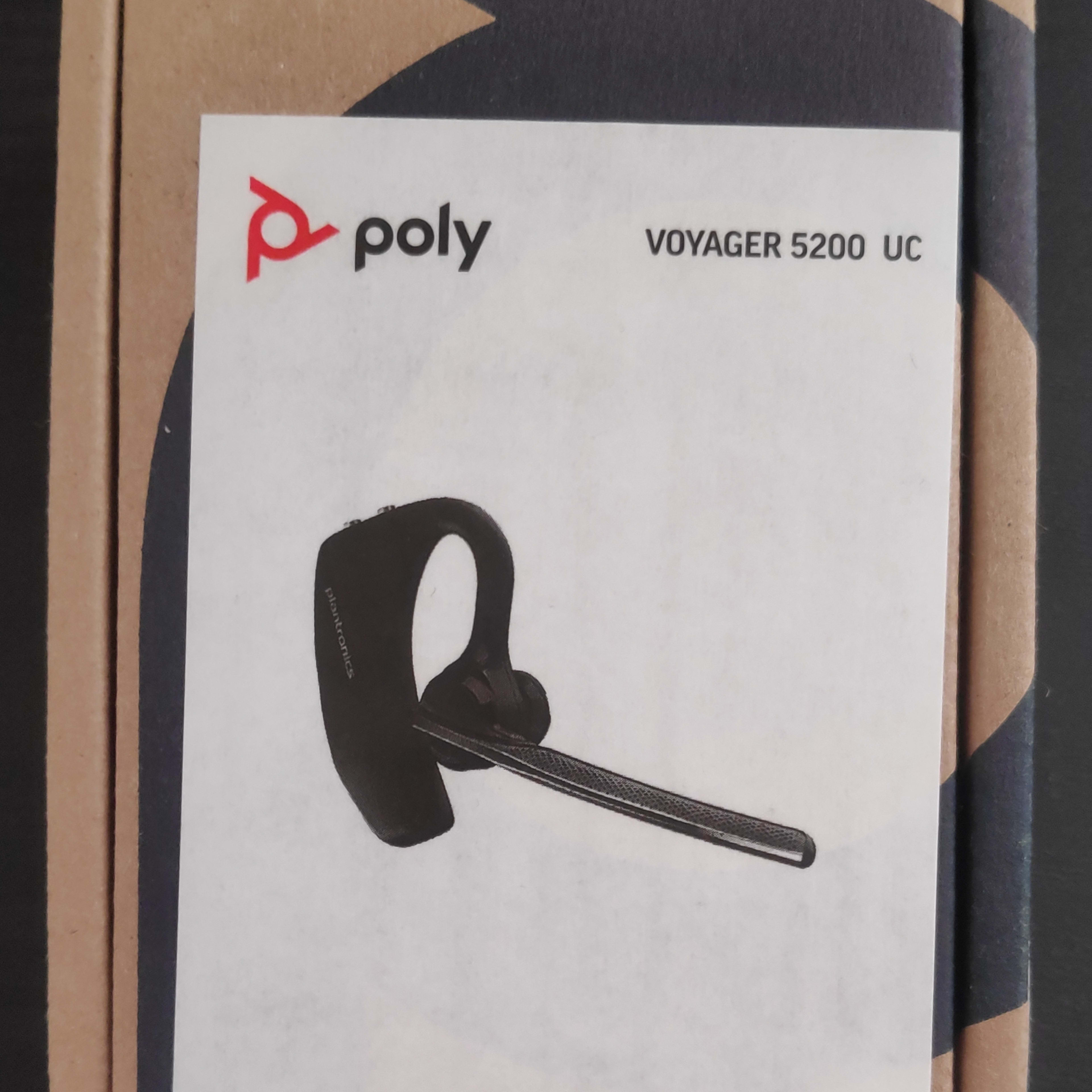 Poly Voyager 5200 UC Wireless Headset & Charging Case (Plantronics)