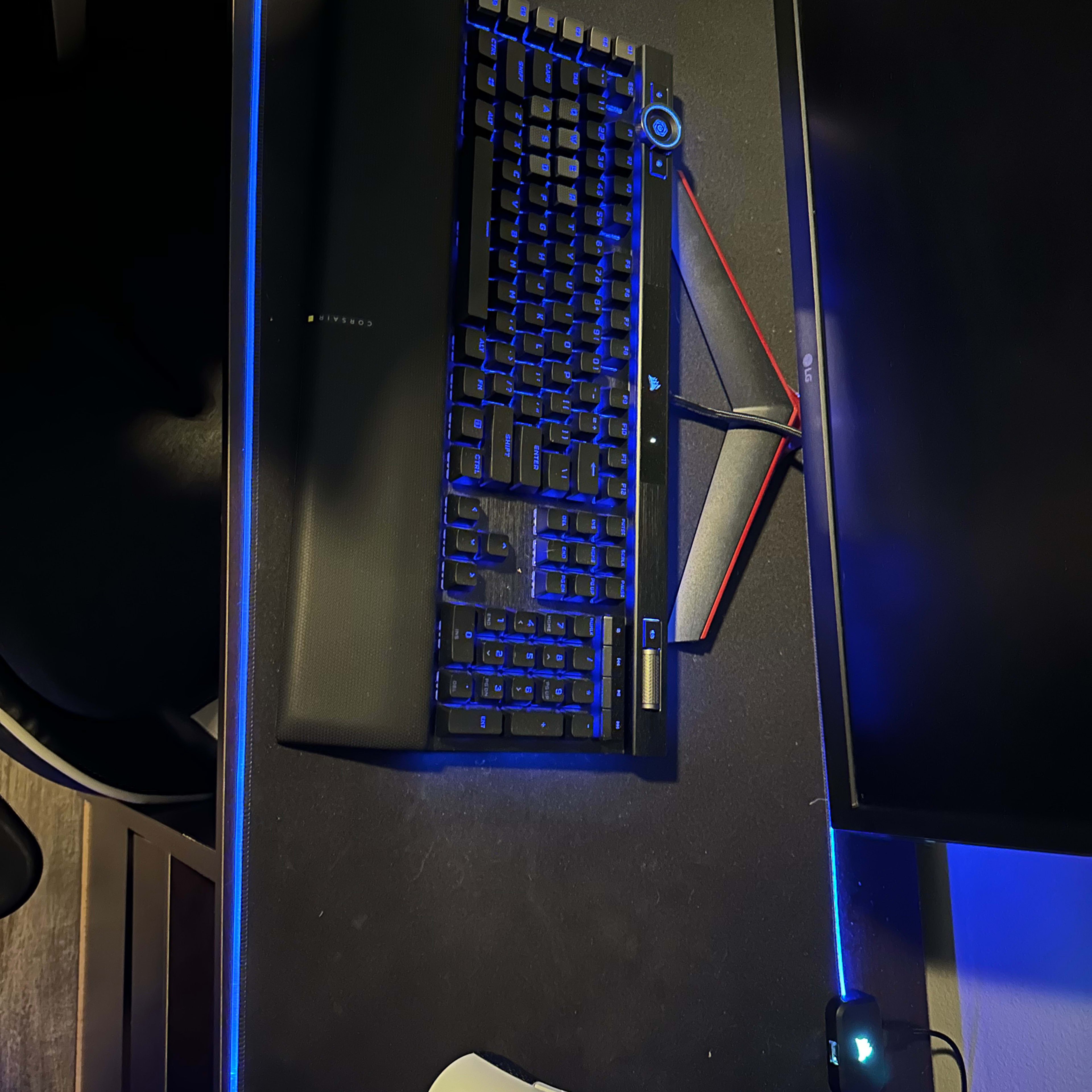 Mid level Custom gaming desktop with mouse, keyboard and full size mouse pad