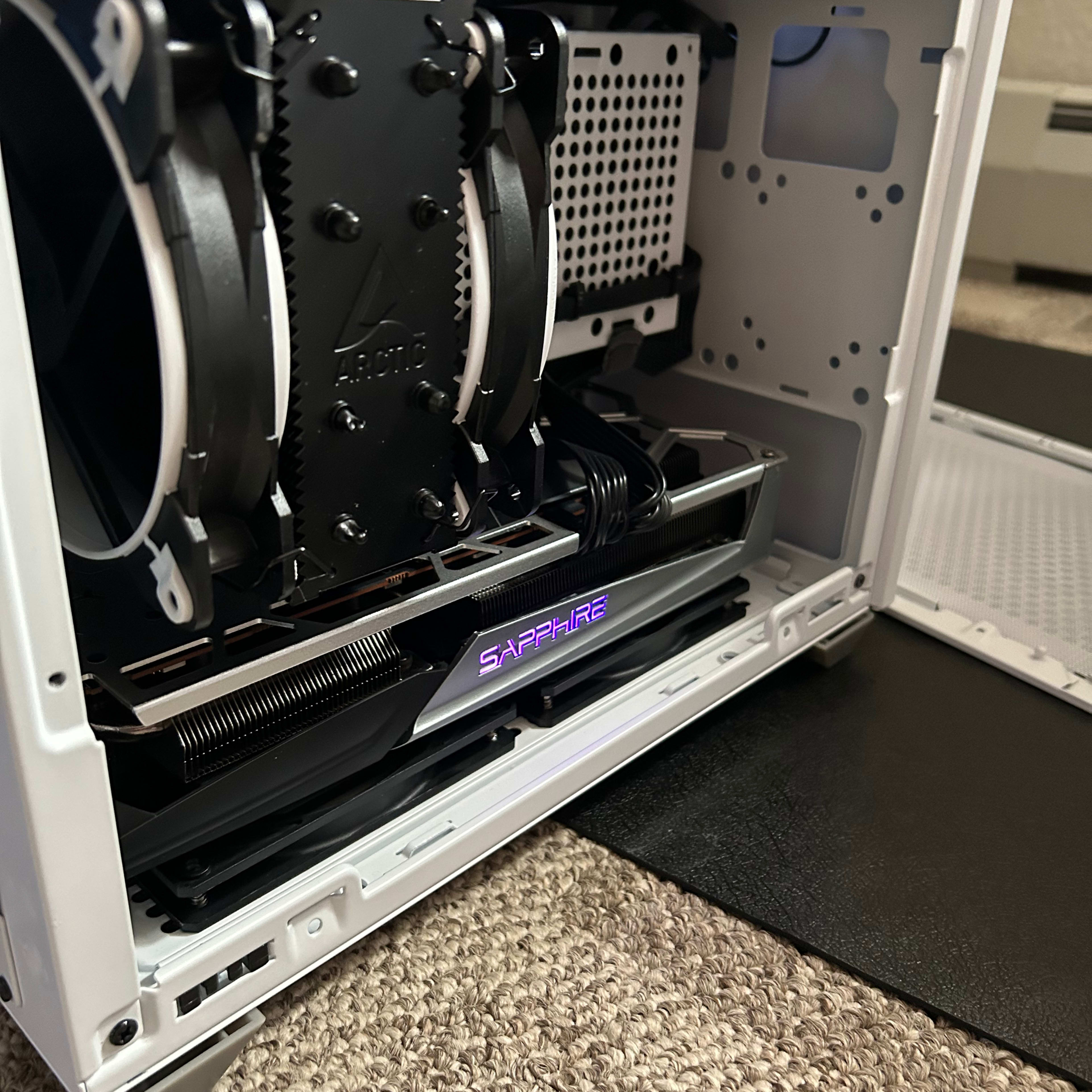 ITX Gaming PC Ryzen 7 3700X RX 5700 XT Jawa