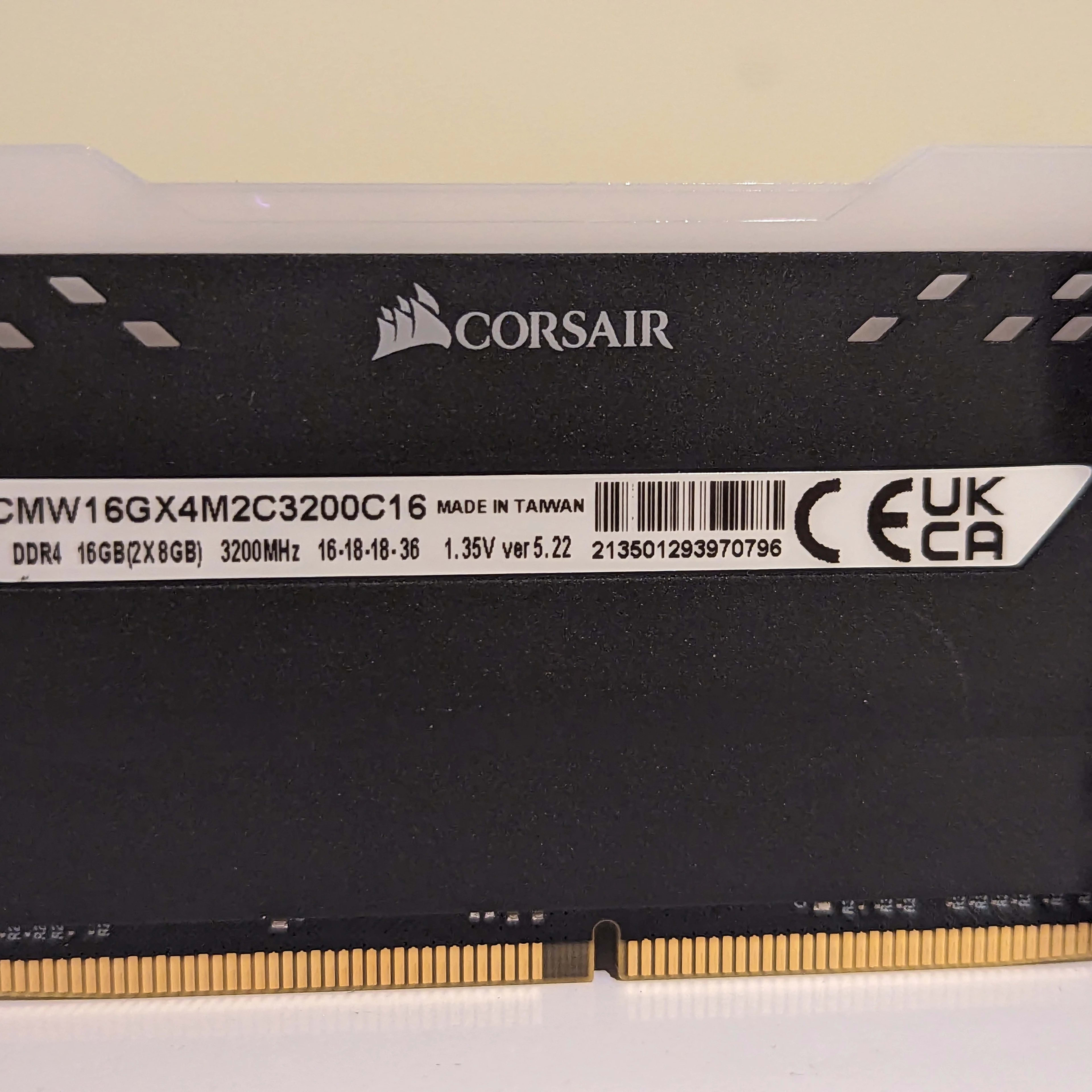 Autonomi Orientalsk modnes 16GB Kit || Corsair Vengeance RGB Pro DDR4-3200 CL16 | Jawa