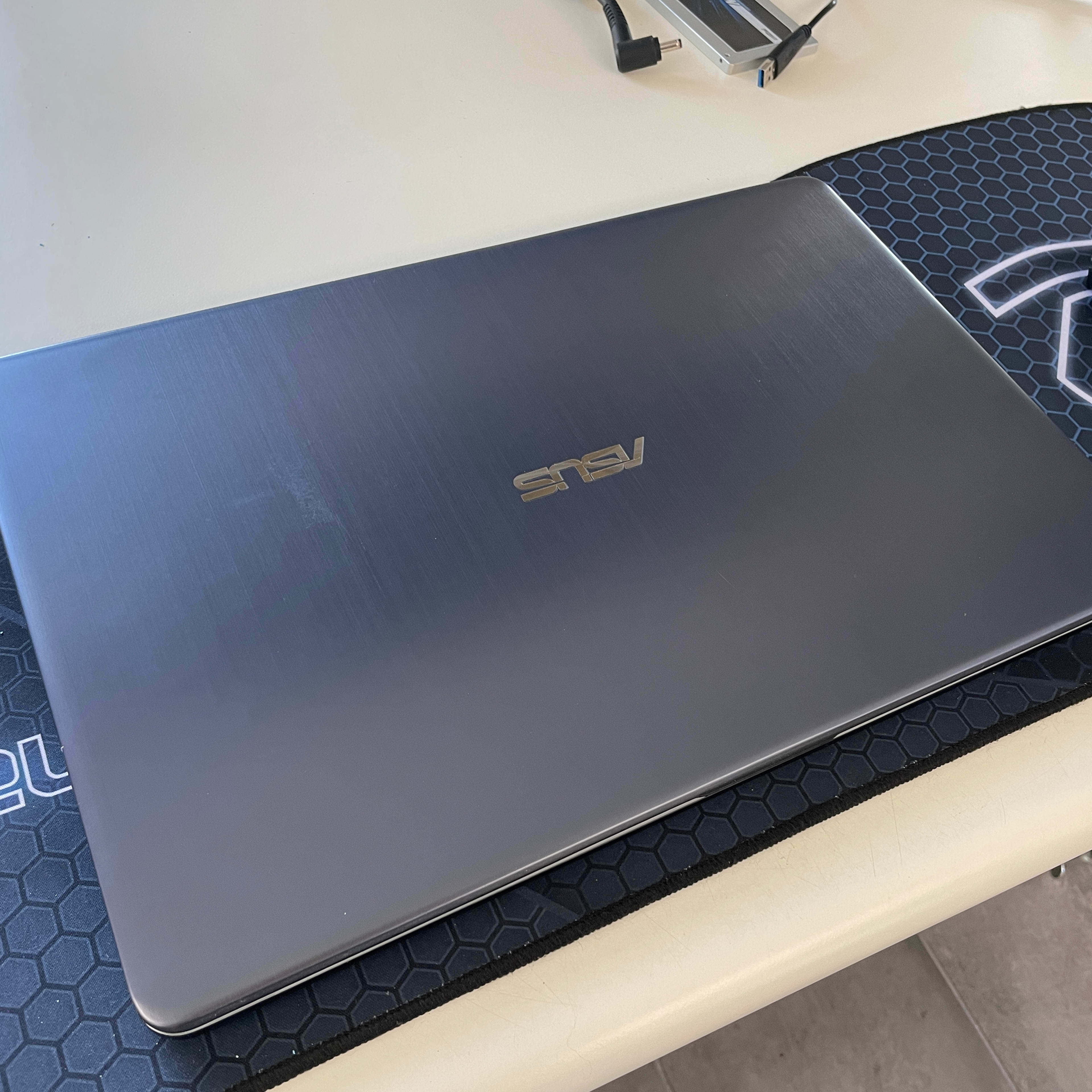 Asus Vivobook Pro