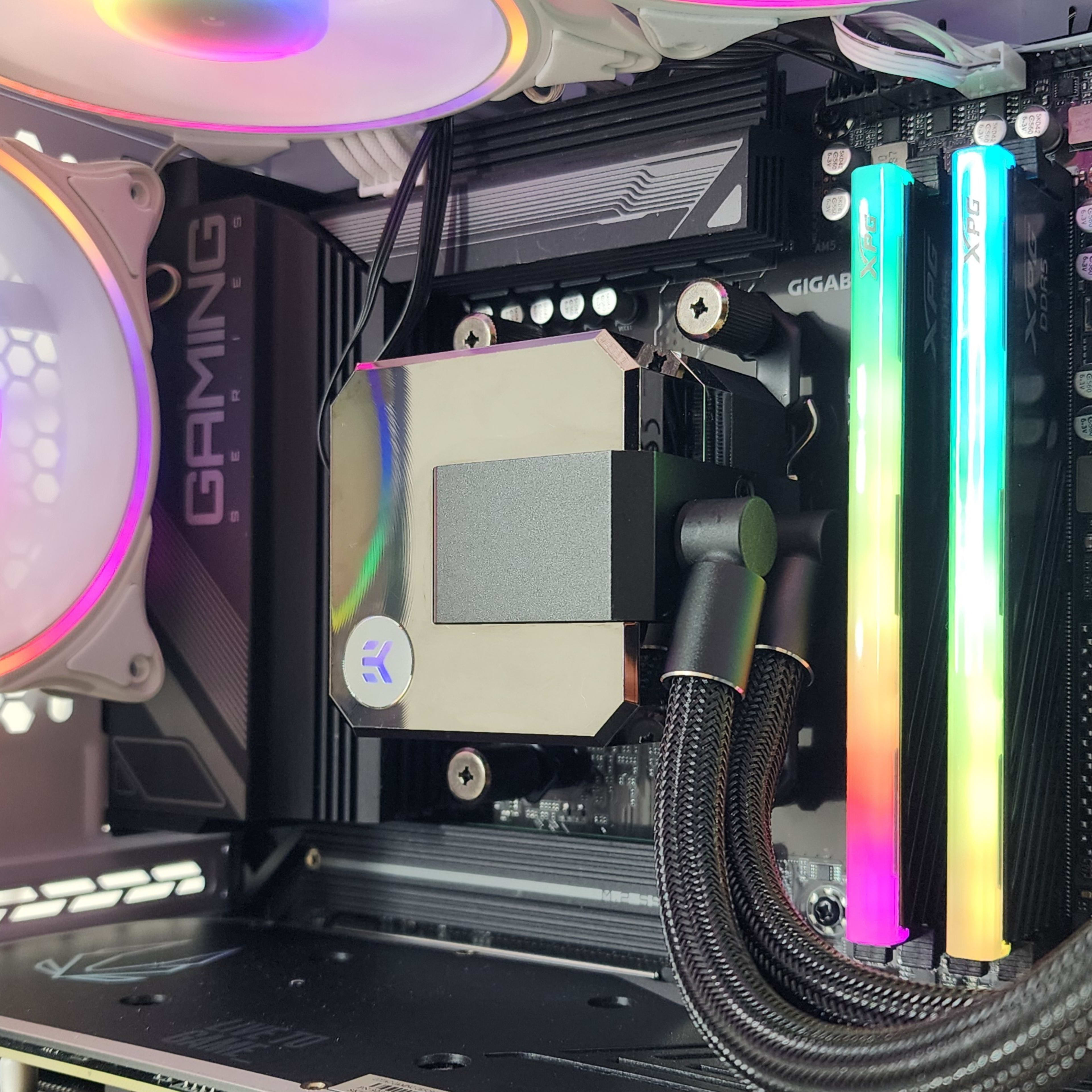 Gaming PC Ryzen 7 9700X 32GB RAM 2TB SSD RTX 4070 Ti 12GB Gaming PC Ryzen 7 9700X 32GB RAM 2TB SSD RTX 4070 Ti 12GB