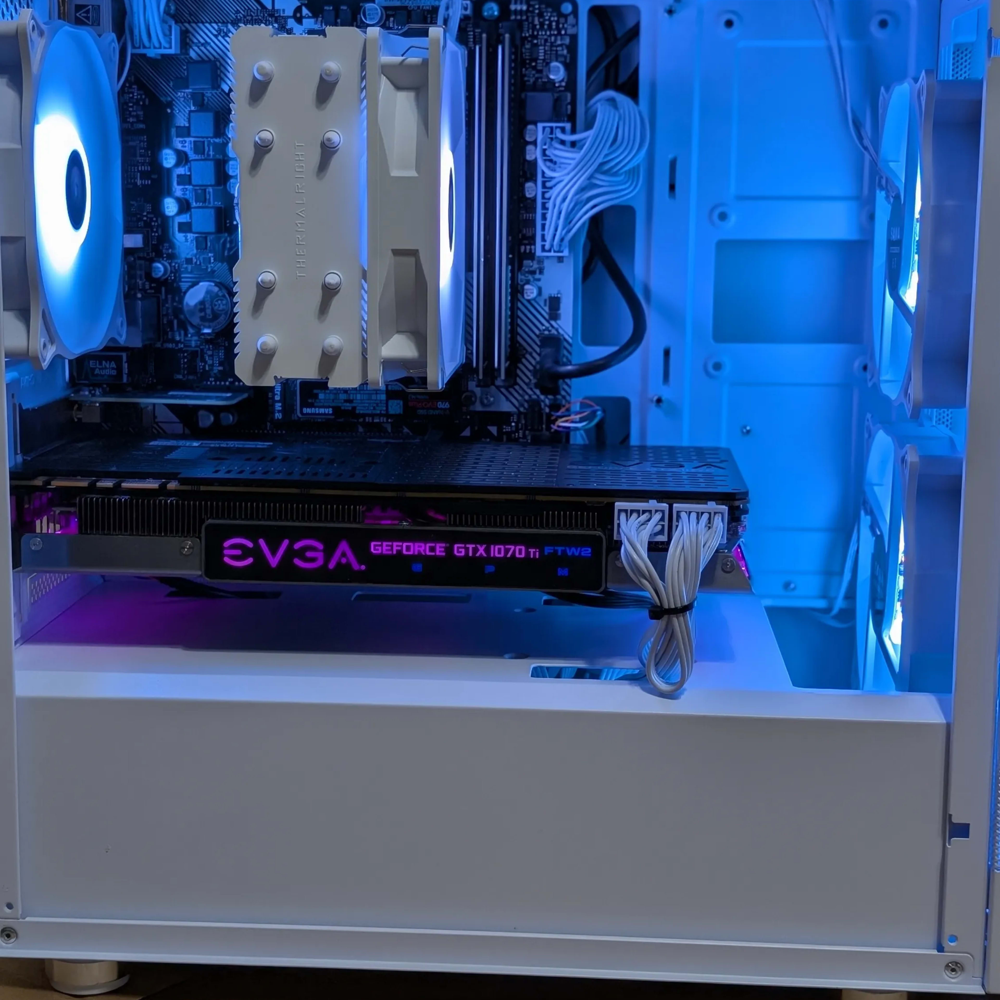白いパソコン Ryzen5 3600 16GB GTX1070Ti 白いパソコン Ryzen5 3600 16GB GTX1070Ti