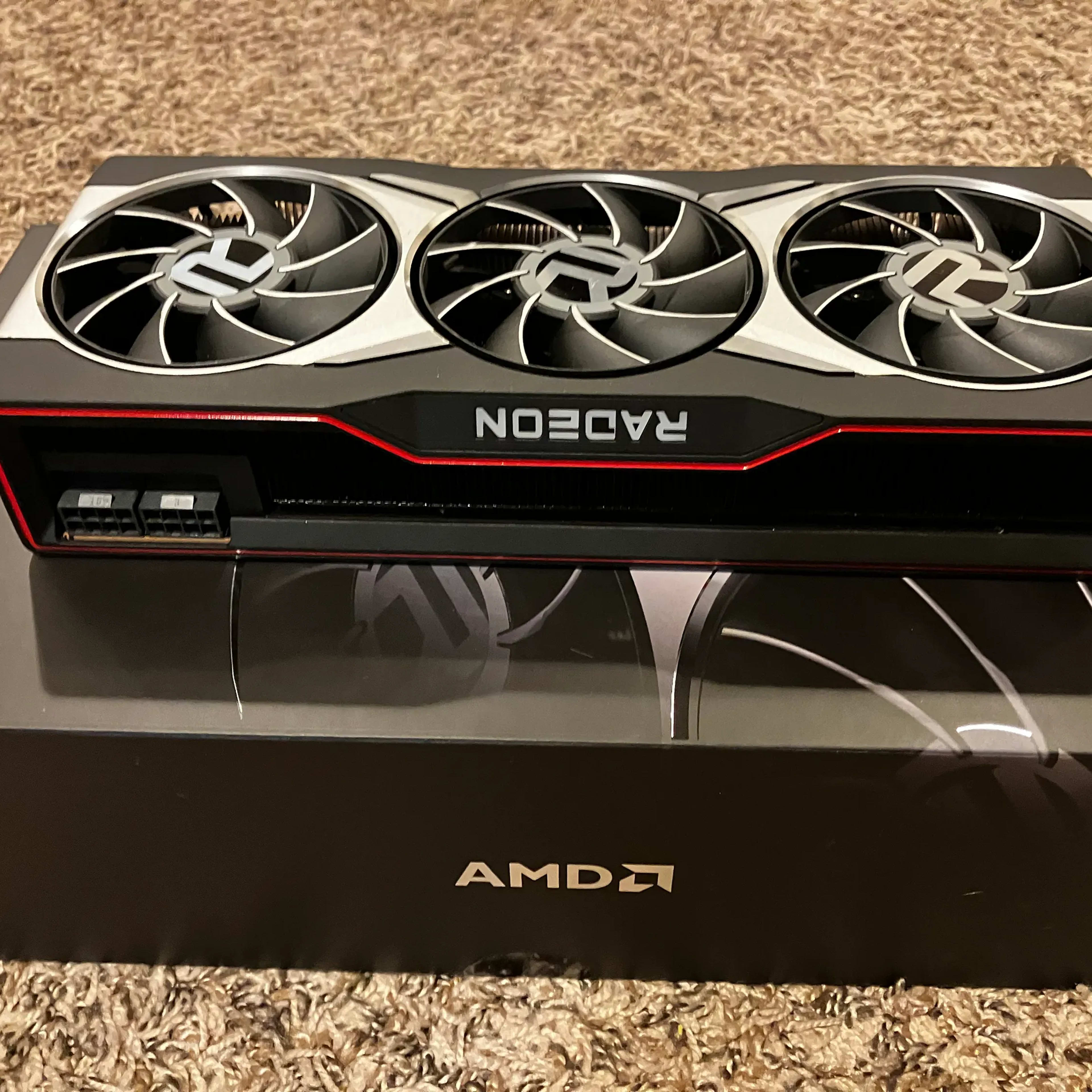 AMD Radeon RX 6900XT | Jawa