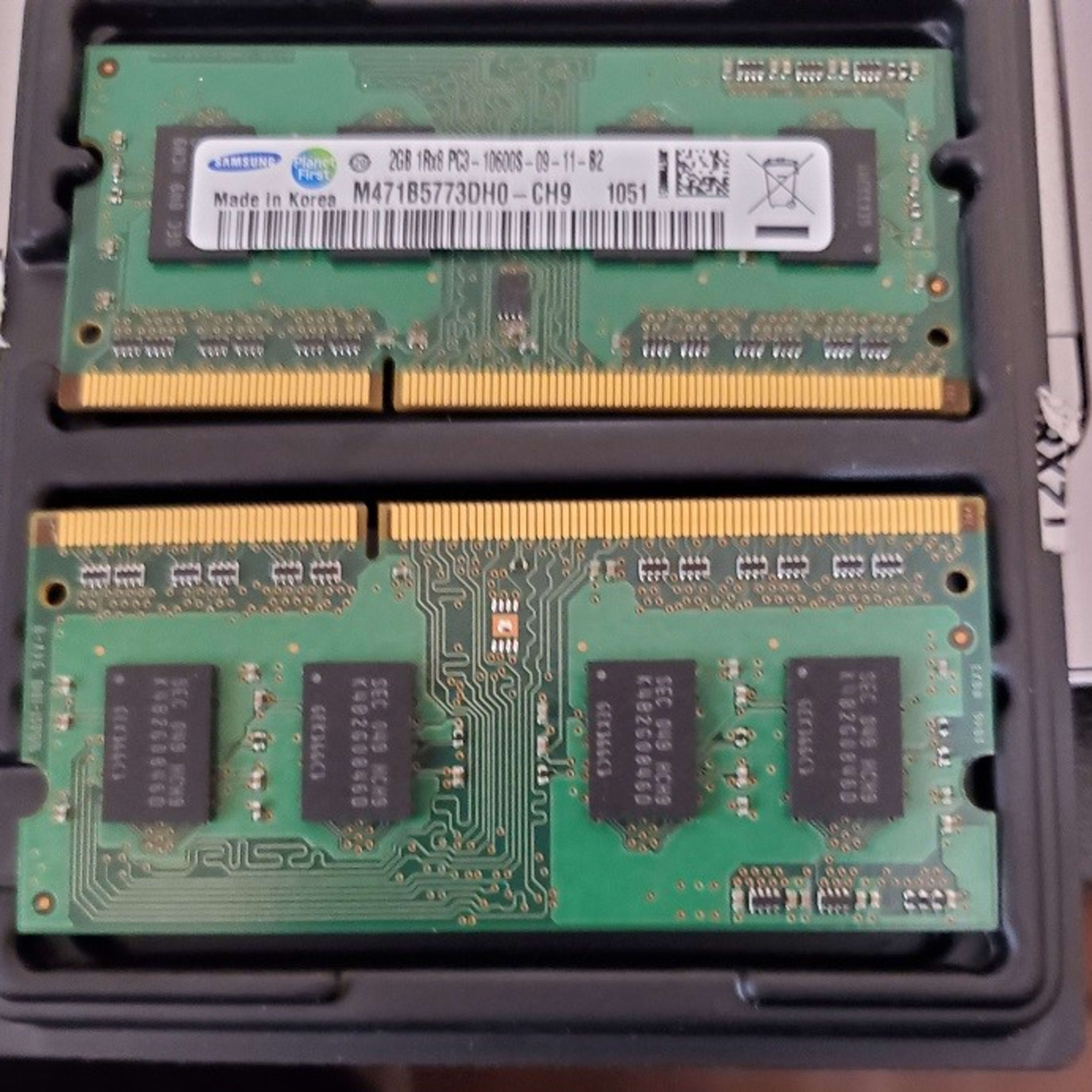 Original Samsung 8GB, (2x4GB) M471B5173DB0-YK0 -DDR3 SODIMM Laptop Memory Ram