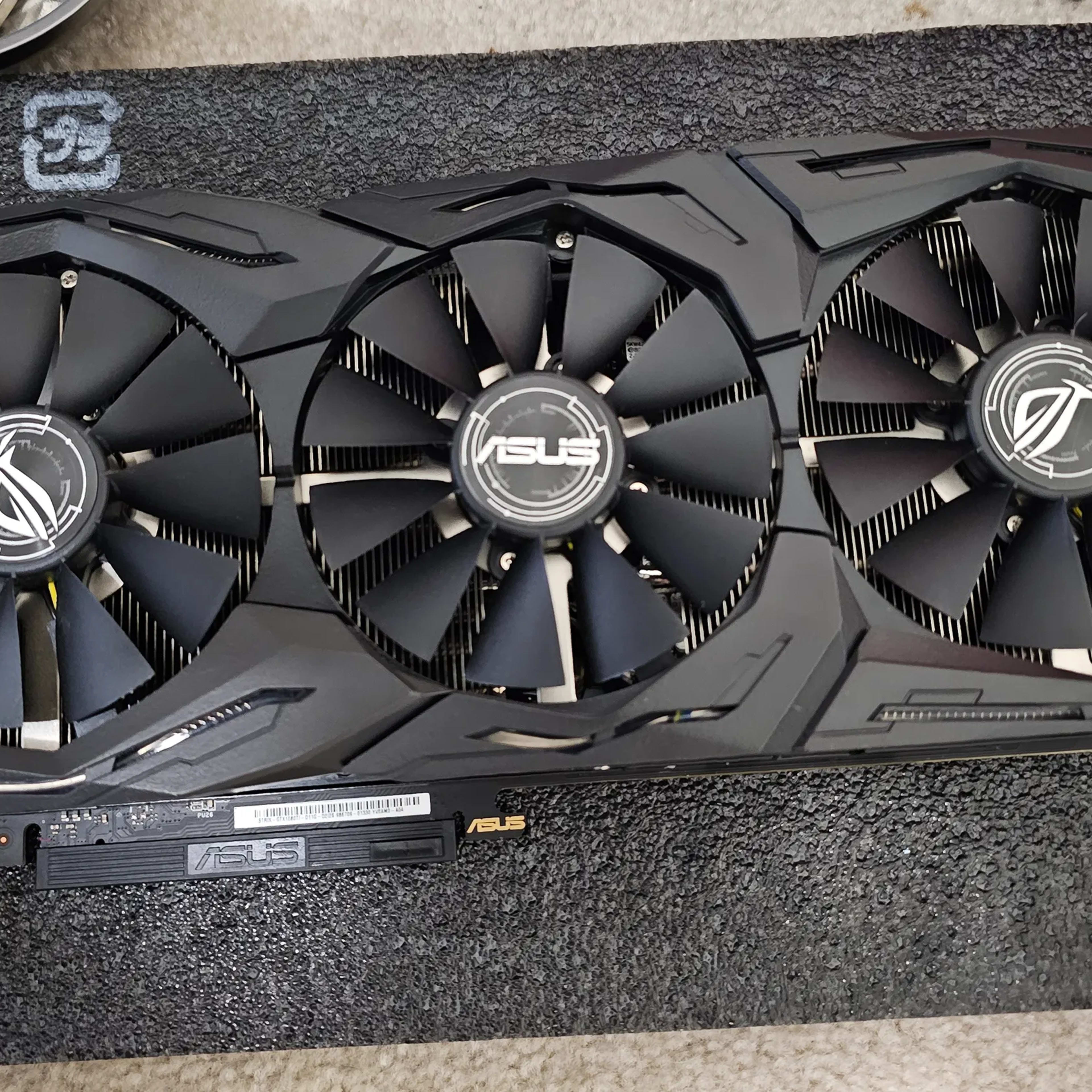 Asus Strix GeForce GTX 1080 Ti OC Edition