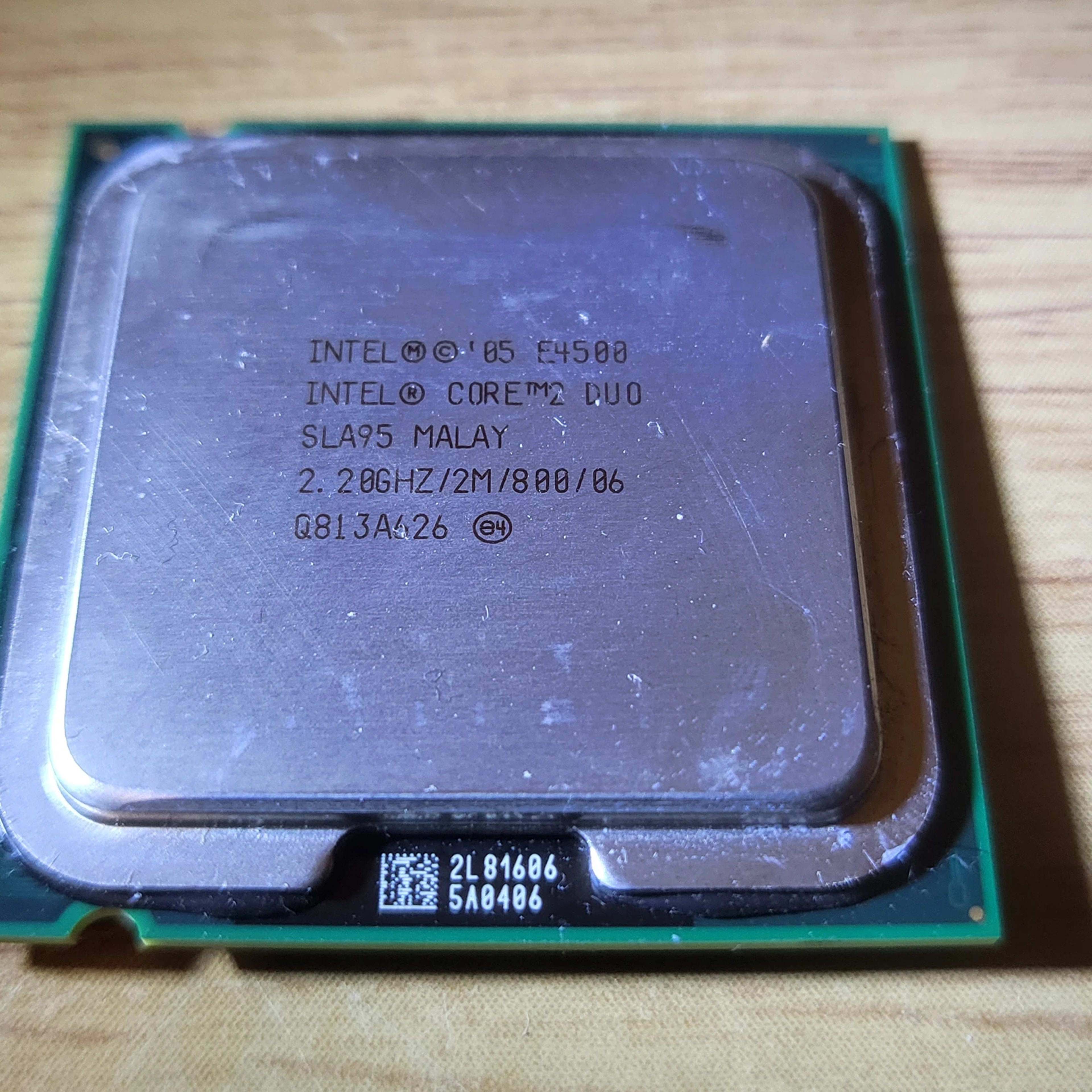 UNTESTED Intel Core 2 Duo E4500