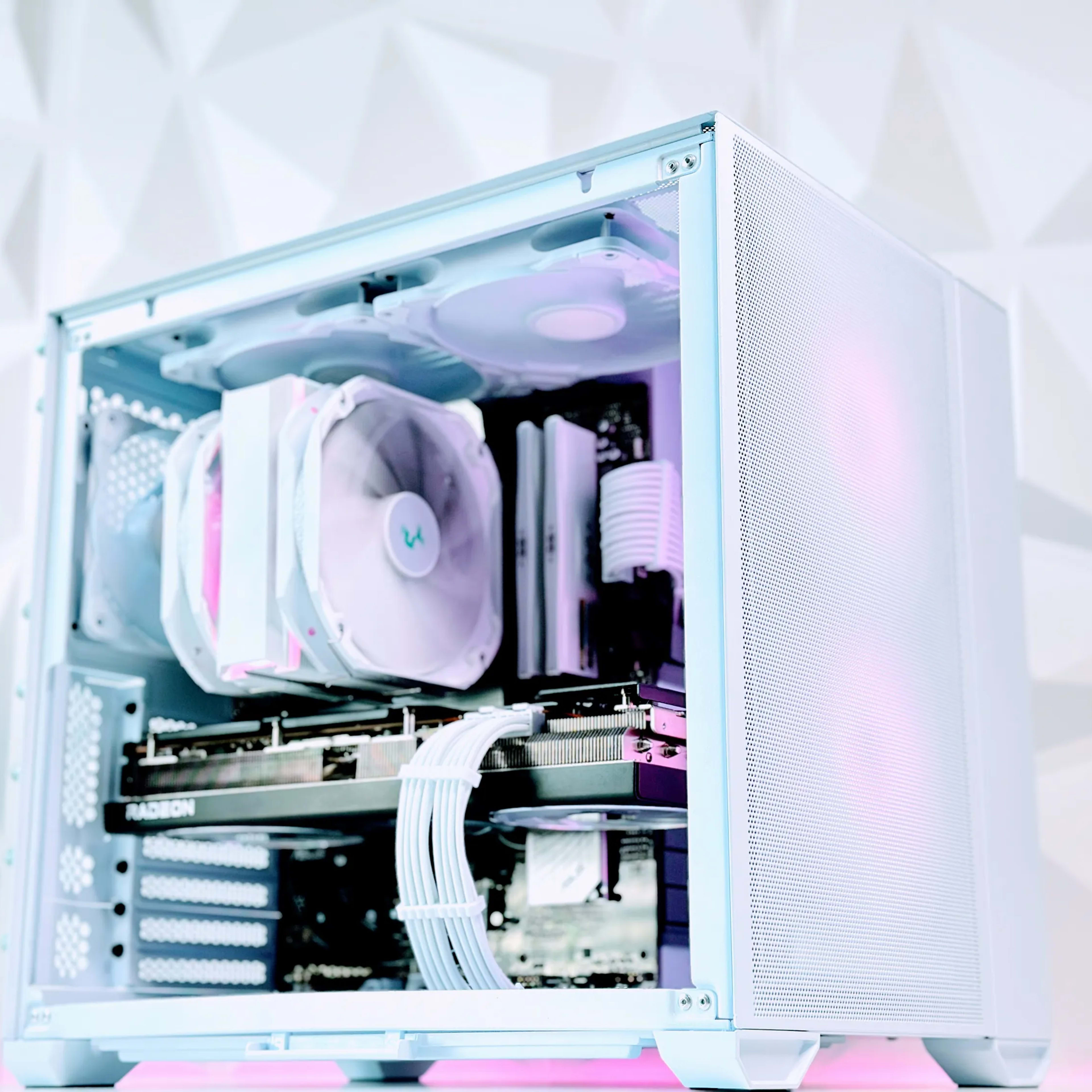 ❄️ · 🥶||🥇Extreme Gaming PC❄️AMD RX 7800 XT 16GB❄️AMD Ryzen 5 7500F❄️32GB DDR5❄️1TB NVME