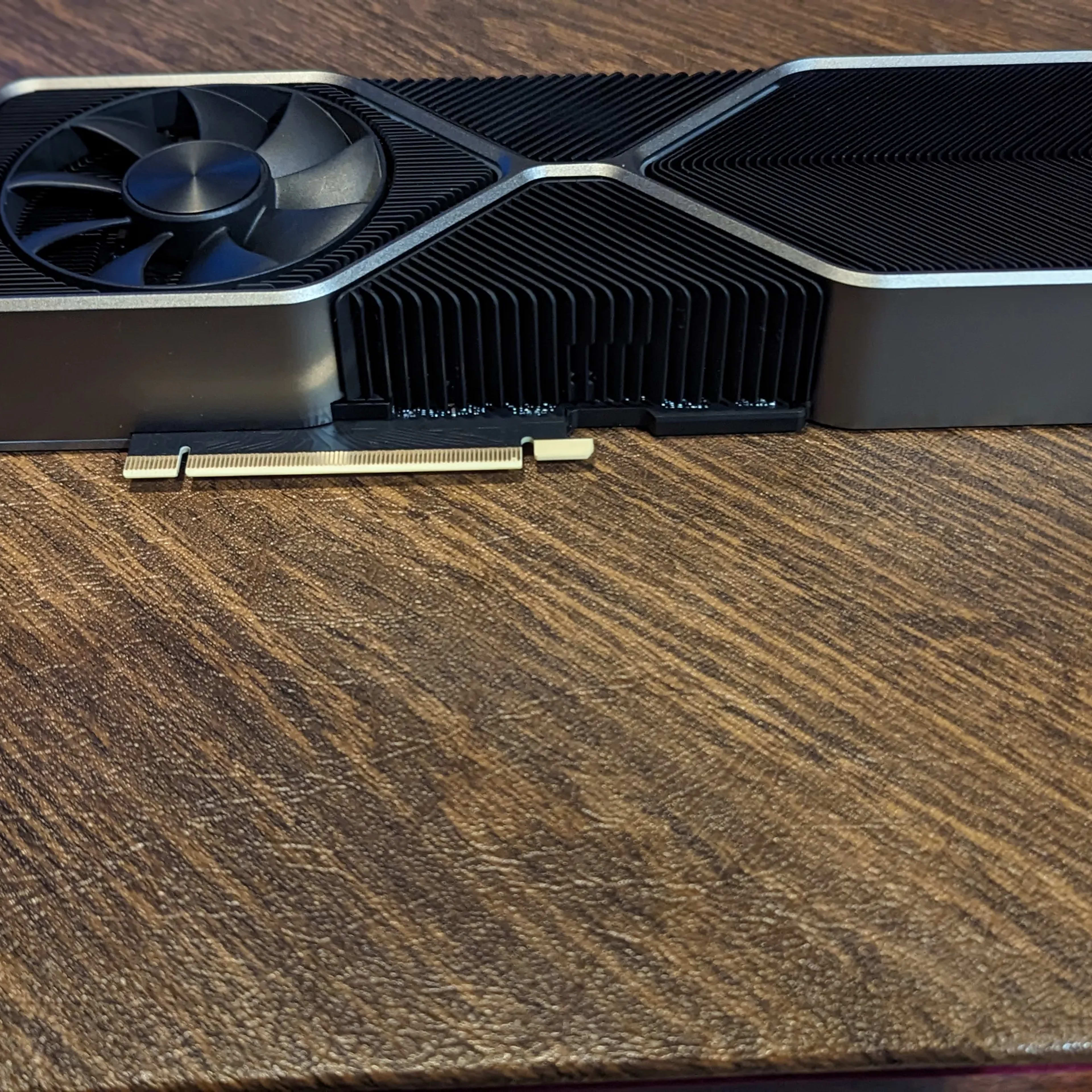 NVIDIA GeForce RTX 3080 Founders Edition 10GB GDDR6X NVIDIA GeForce RTX 3080 Founders Edition 10GB GDDR6X