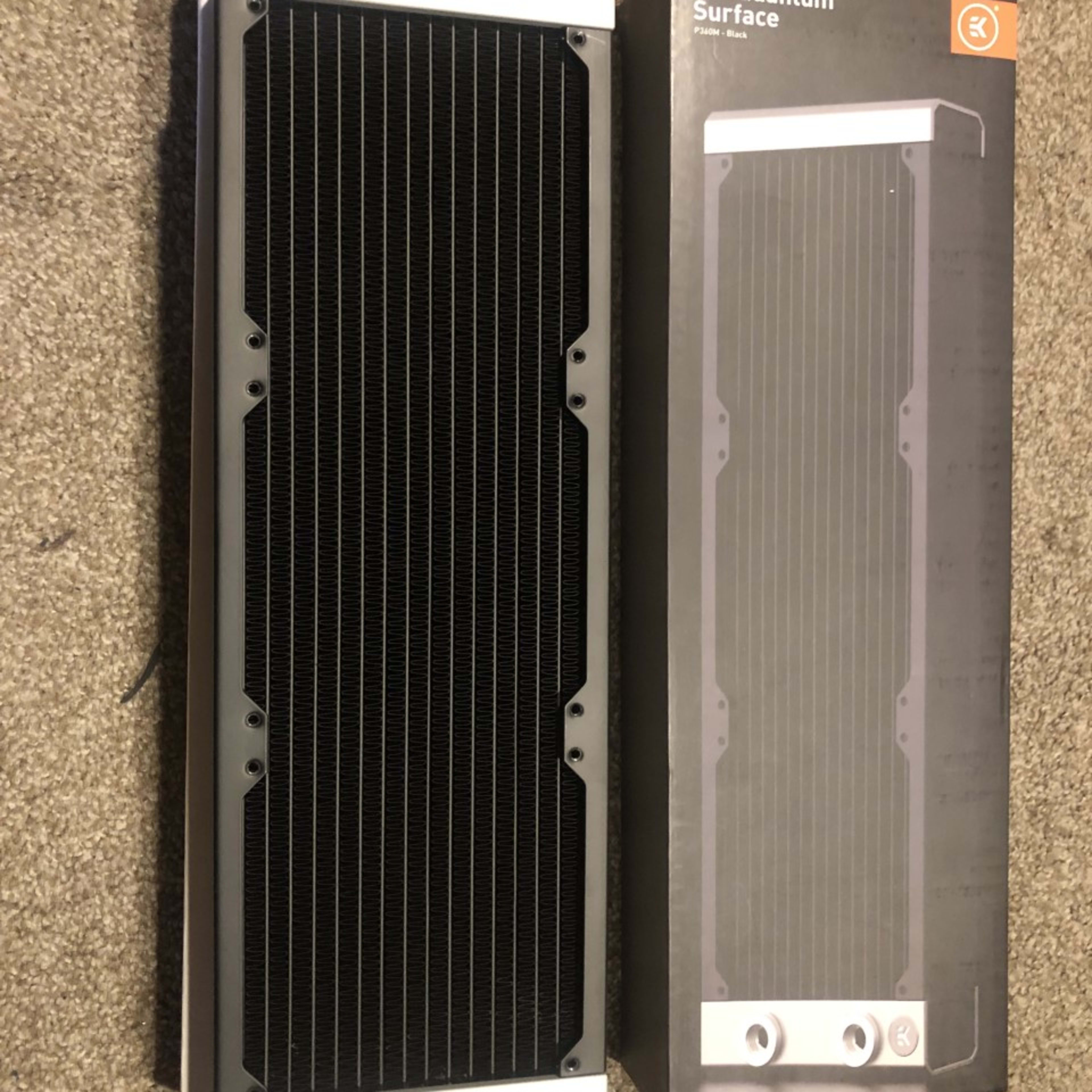 EK Quantum Surface P360M Radiator