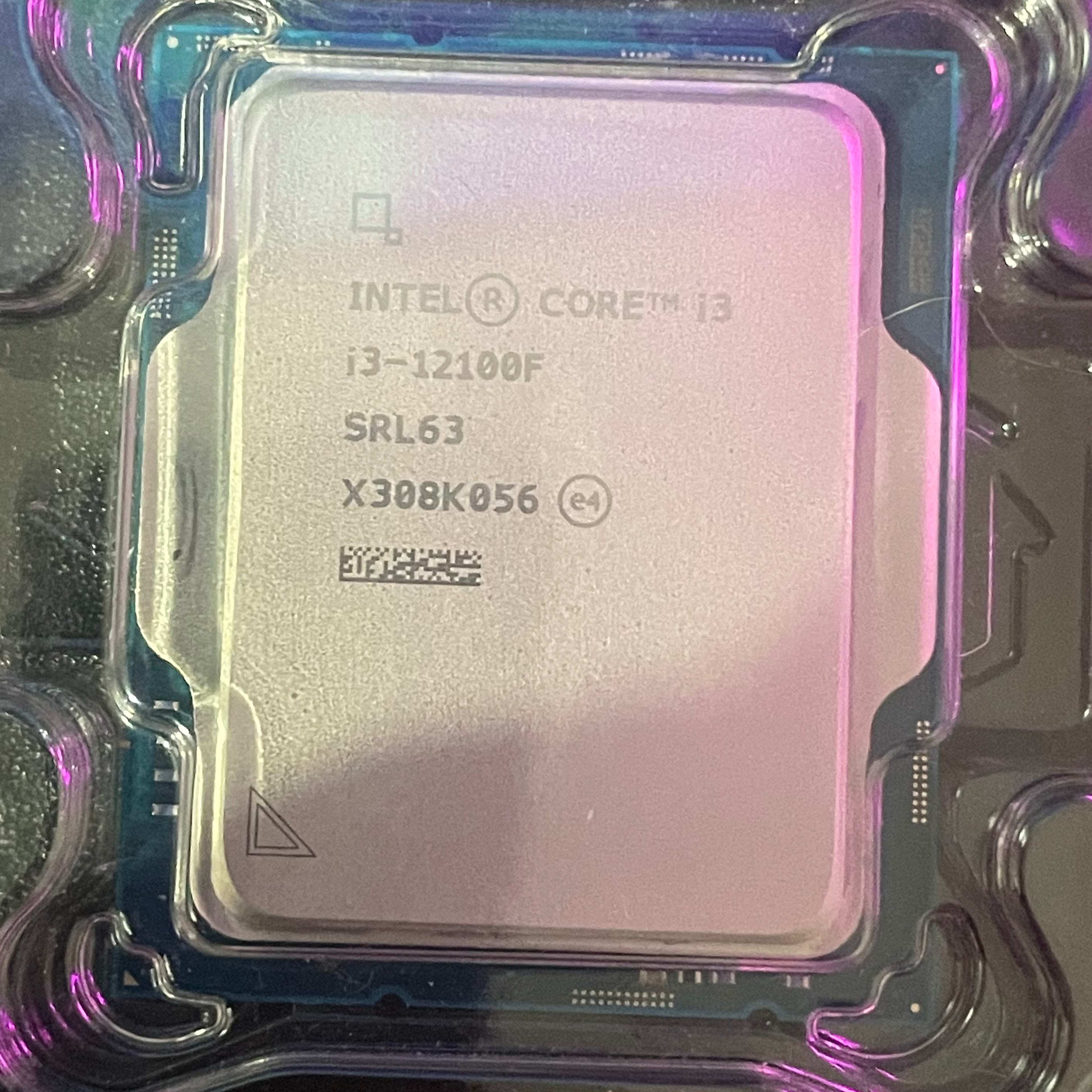 Intel i3 12100F