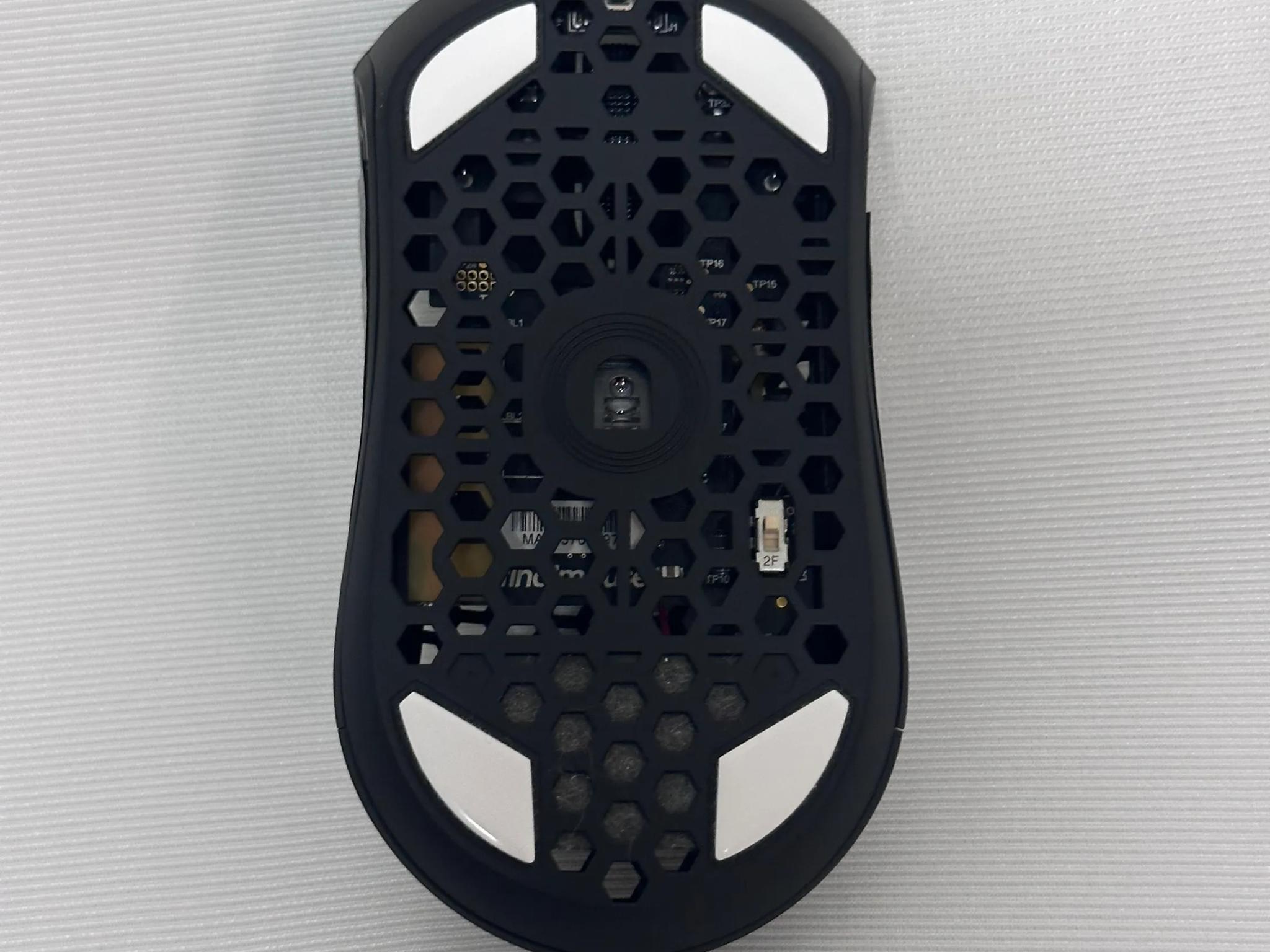 Finalmouse Ultralight X - Medium - Guardian | Jawa