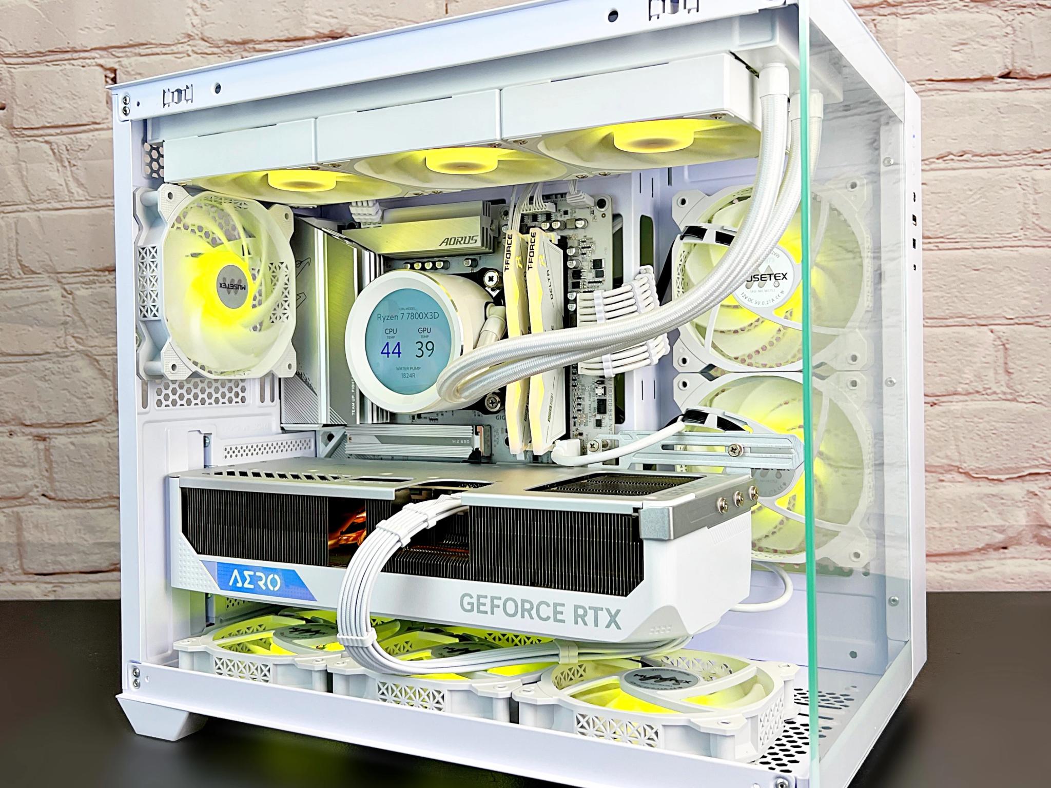 V様　ゲーミングPC RYZEN7 7800X3D RTX4080 SUPER ゲーミングPC RYZEN7 7800X3D RTX4080 SUPER - メルカリ