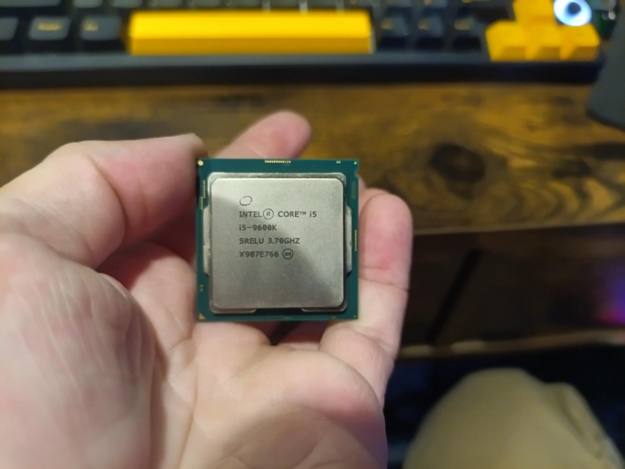 Intel i5-8500 CPU 3.00GHZ SR3XE | Jawa