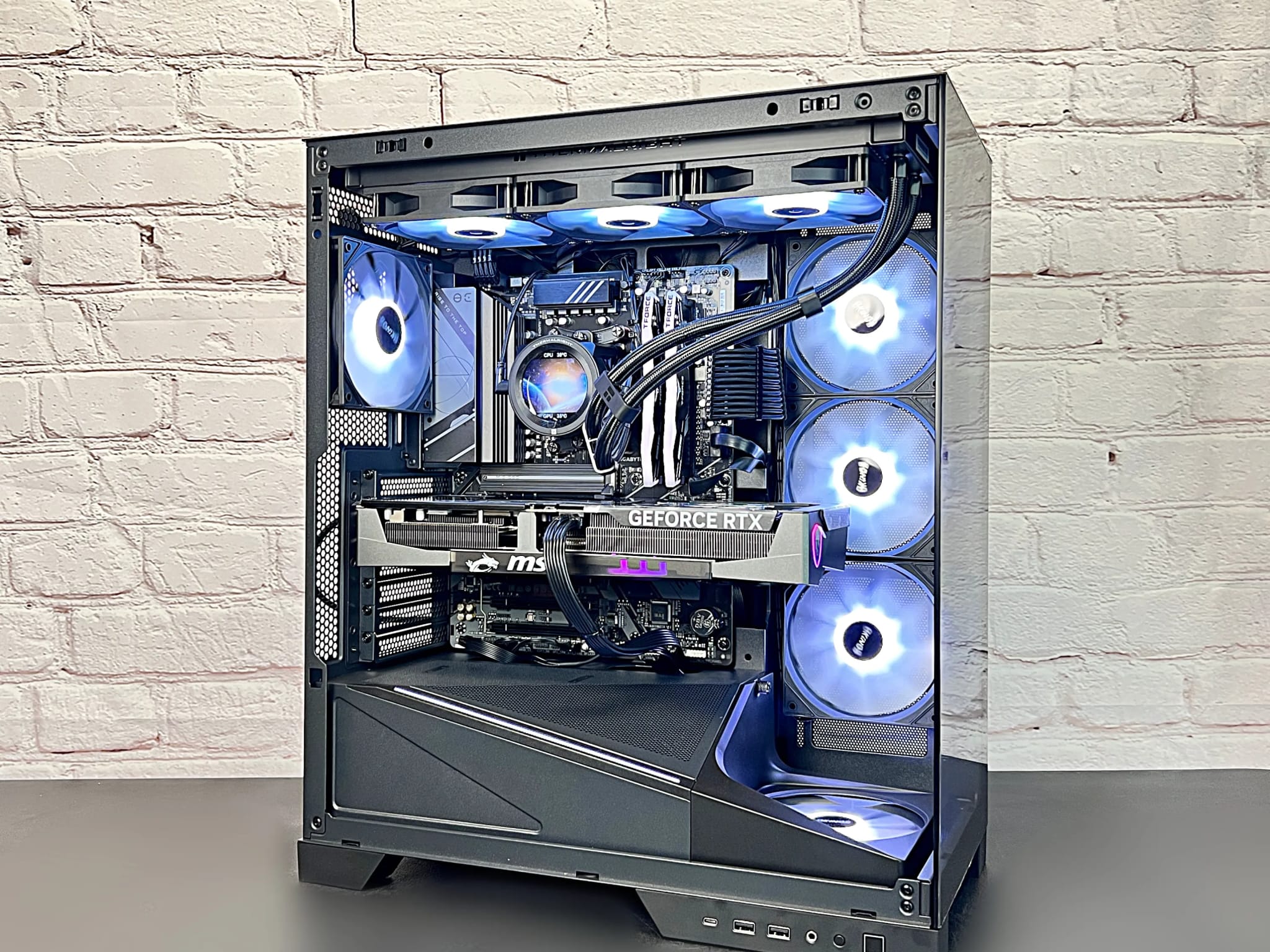 ゲーミングPC/7800X3D RTX5070Ti 48GB NVMe 1TB ゲーミングPC/7800X3D RTX5070Ti 48GB NVMe 1TB Windowsデスクトップ