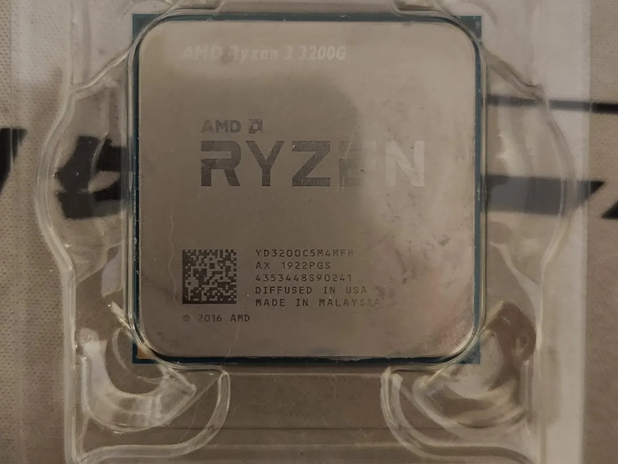 CPU AMD Ryzen 3 3200G BOX AMD Ryzen™ 3 4100 4-Core, 8-Thread Unlocked Desktop