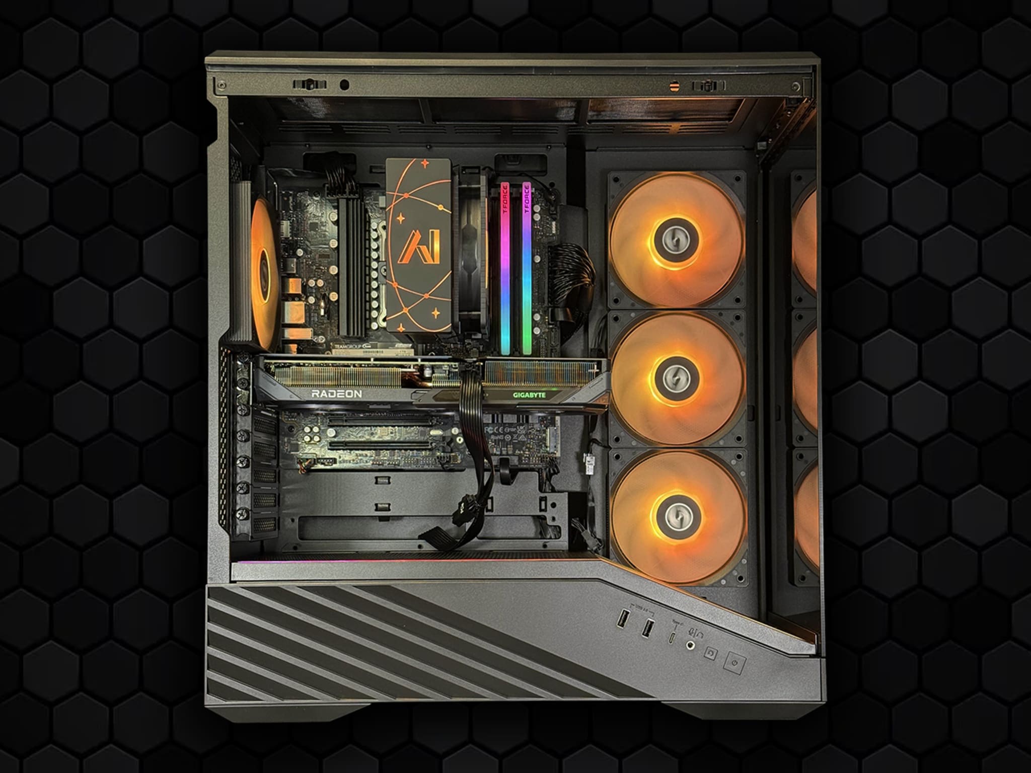 Ryzen 5 8400F | RX 9060XT 16GB | 16GB DDR5 (6000 MT/s) | 1TB