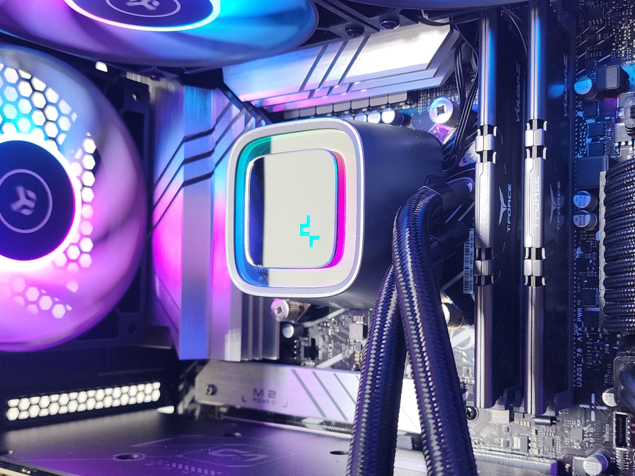Gaming PC i5-12600KF 32GB RAM 1TB SSD RTX 4060 Ti 8GB