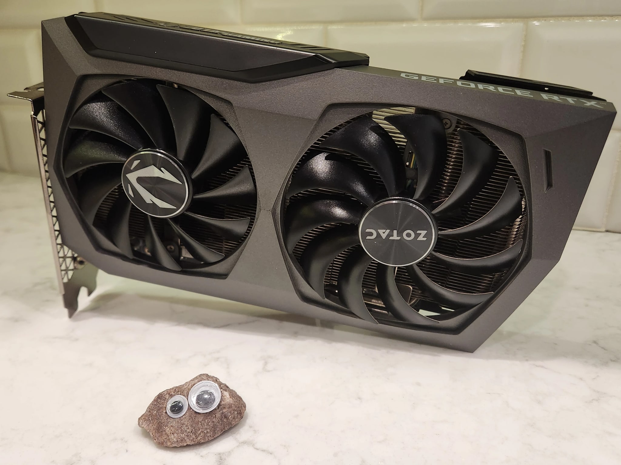 ZOTAK GeForce RTX 3070 8gb 本日限り3万 71eh++hojWL._UF894,1000_QL80_.jpg