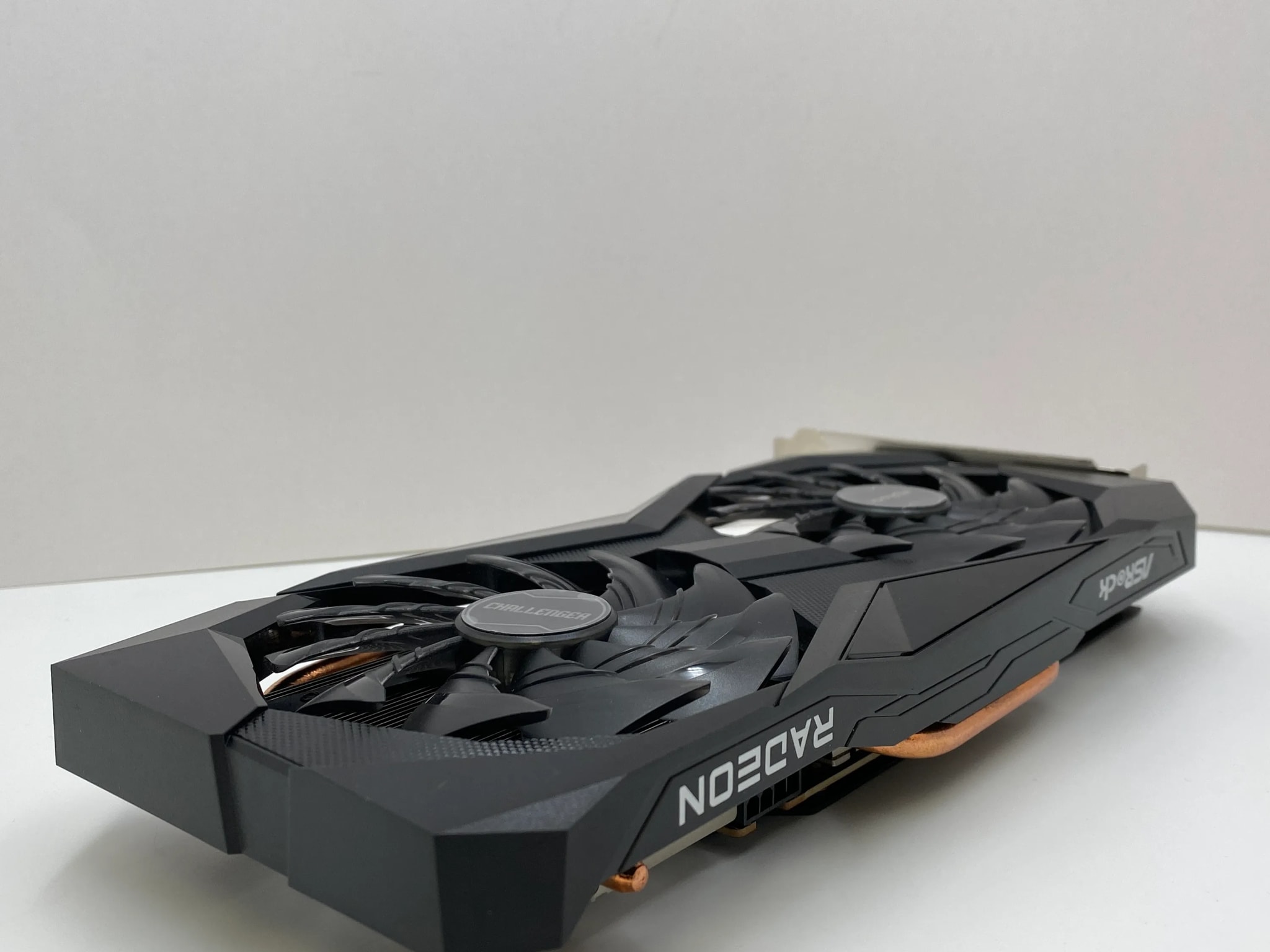 グラフィックボード・グラボ・ビデオカード ASROCK RX 6650XT Challenger AMD RADEON Amazon.com: ASRock Radeon RX 9060 XT Challenger 8GB GDDR6 OC