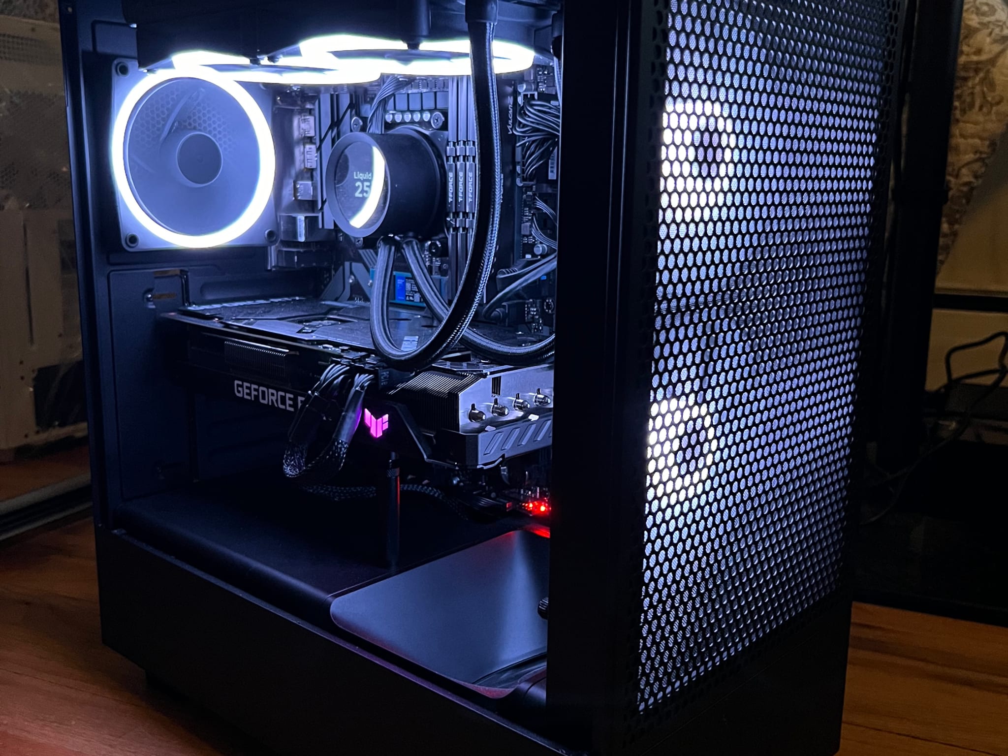 NZXT - NZXT Flow - Black ケース + Kraken 240 Kraken 240 RGB | LCD CPU Coolers | Gaming PCs | NZXT